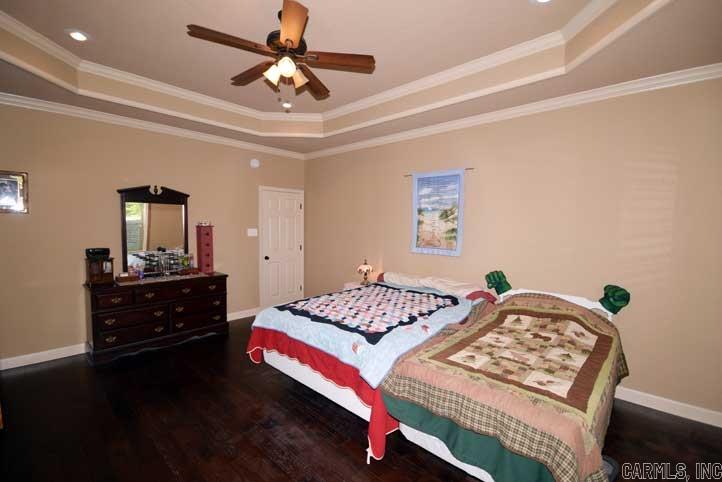 SHADOW CREEK - Residential