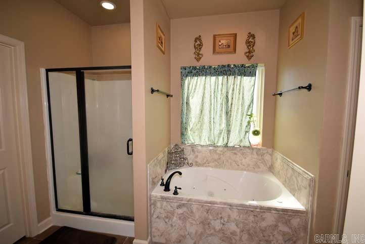 SHADOW CREEK - Residential
