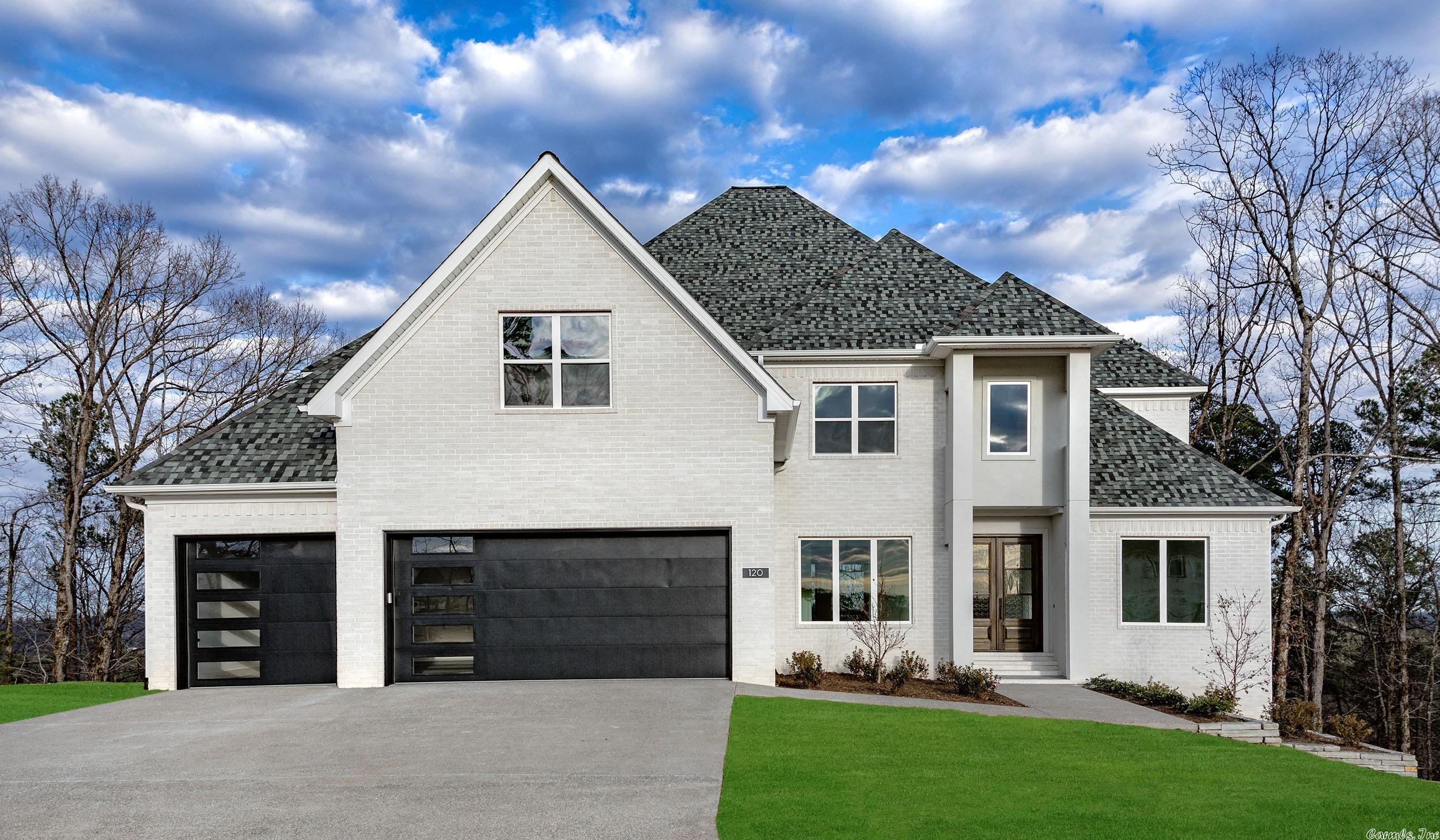 CHENAL VALLEY "FALSTONE COURT" - Residential