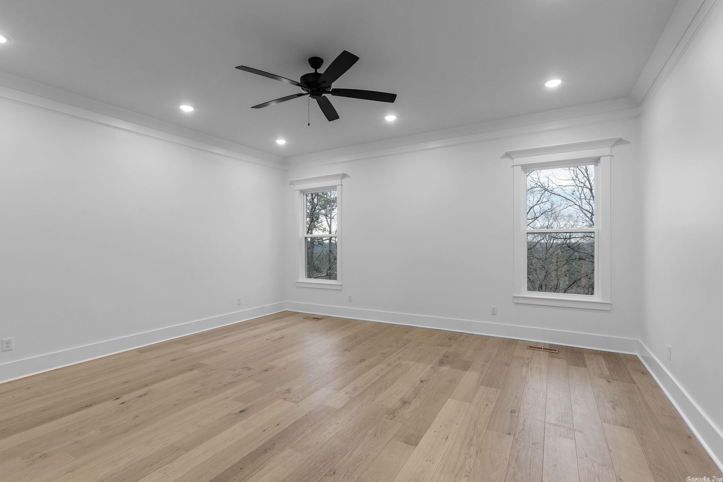 CHENAL VALLEY "FALSTONE COURT" - Residential