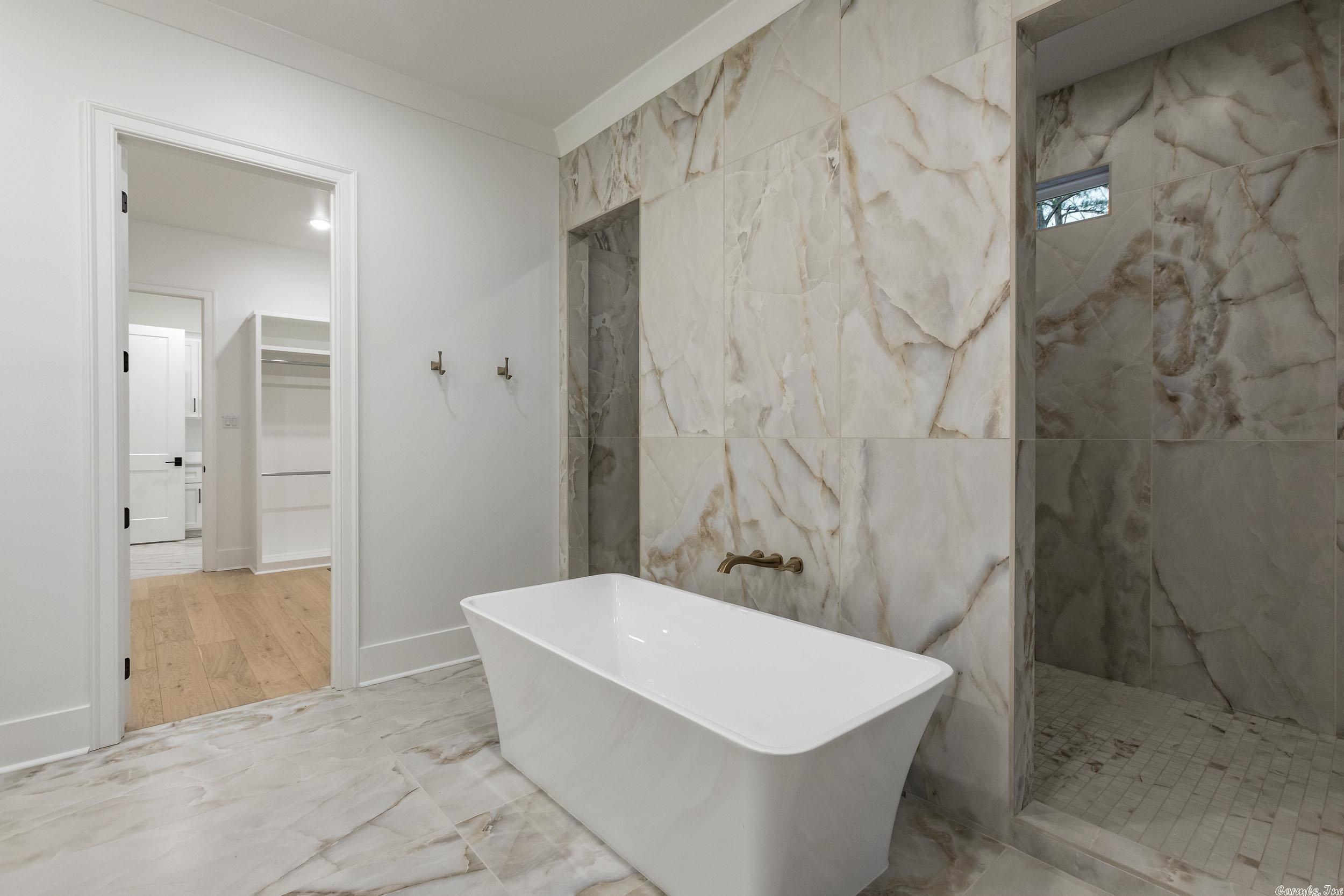 CHENAL VALLEY "FALSTONE COURT" - Residential