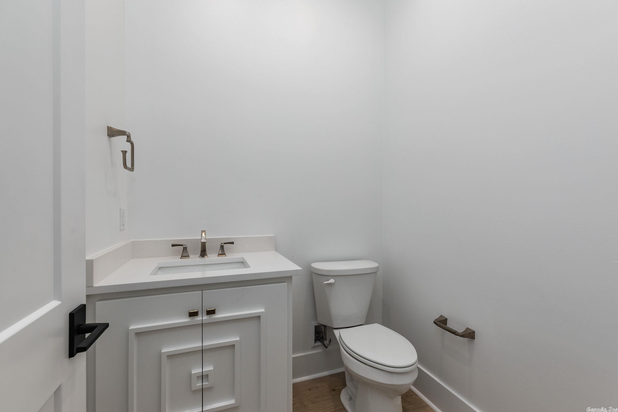 CHENAL VALLEY "FALSTONE COURT" - Residential