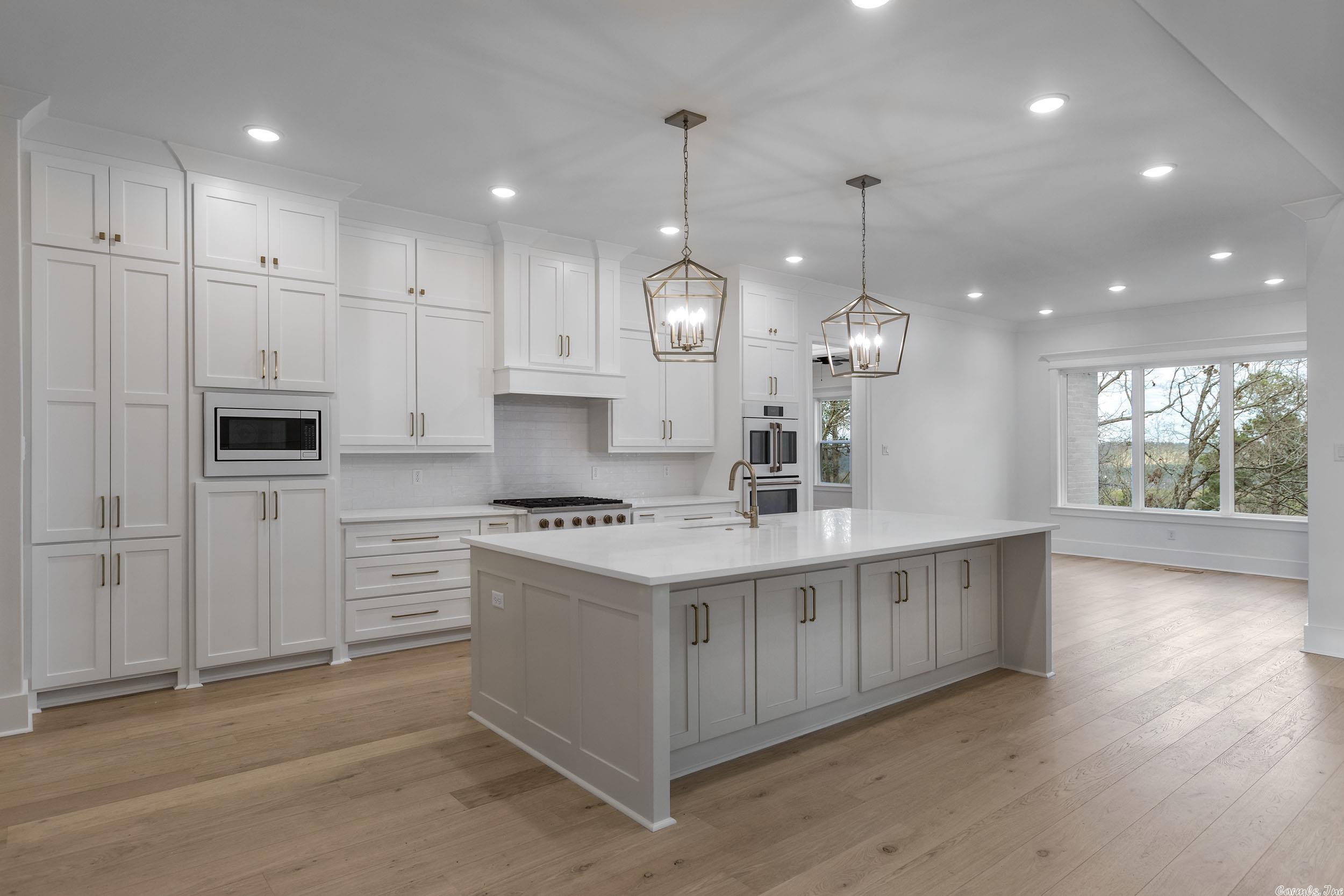 CHENAL VALLEY "FALSTONE COURT" - Residential