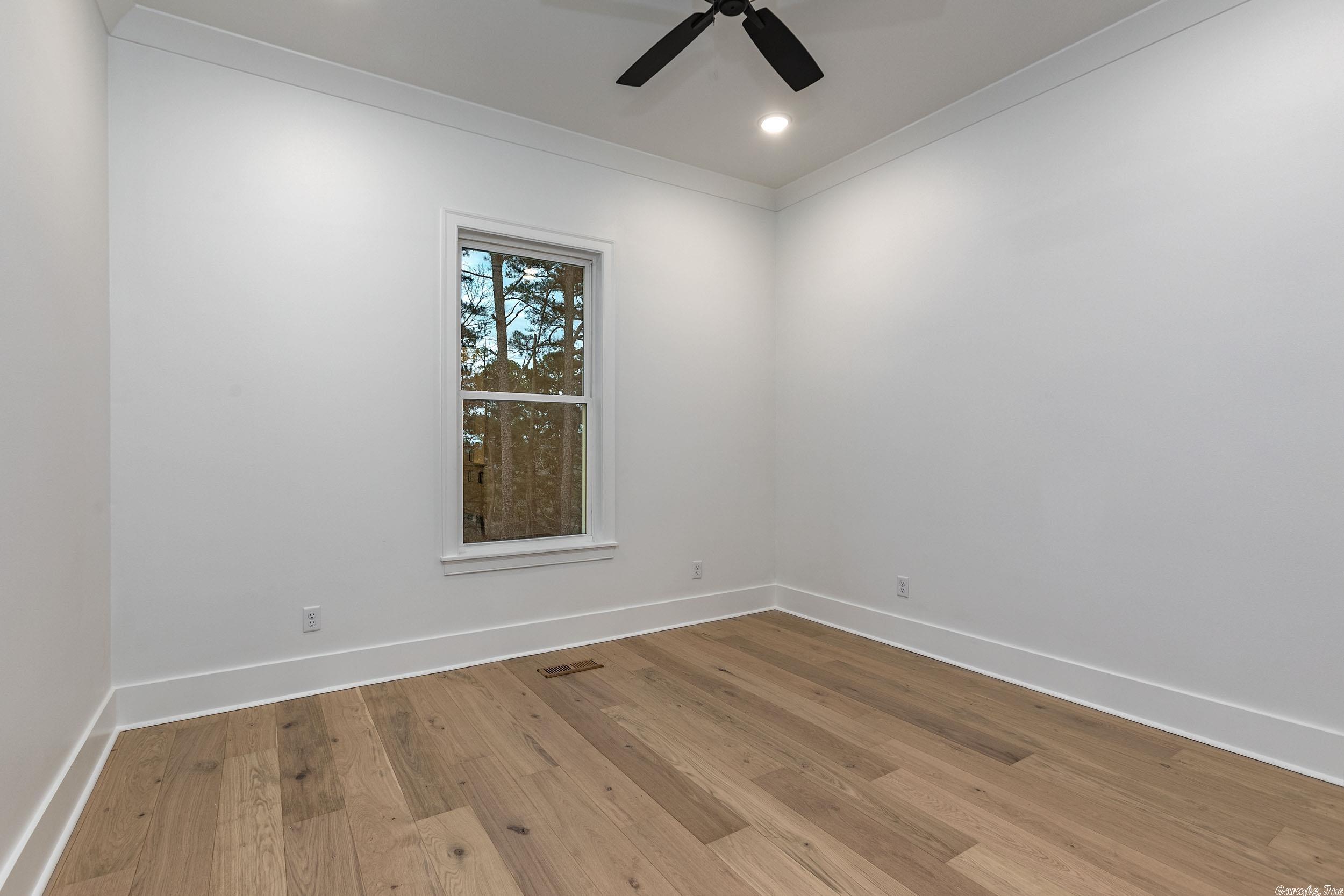 CHENAL VALLEY "FALSTONE COURT" - Residential