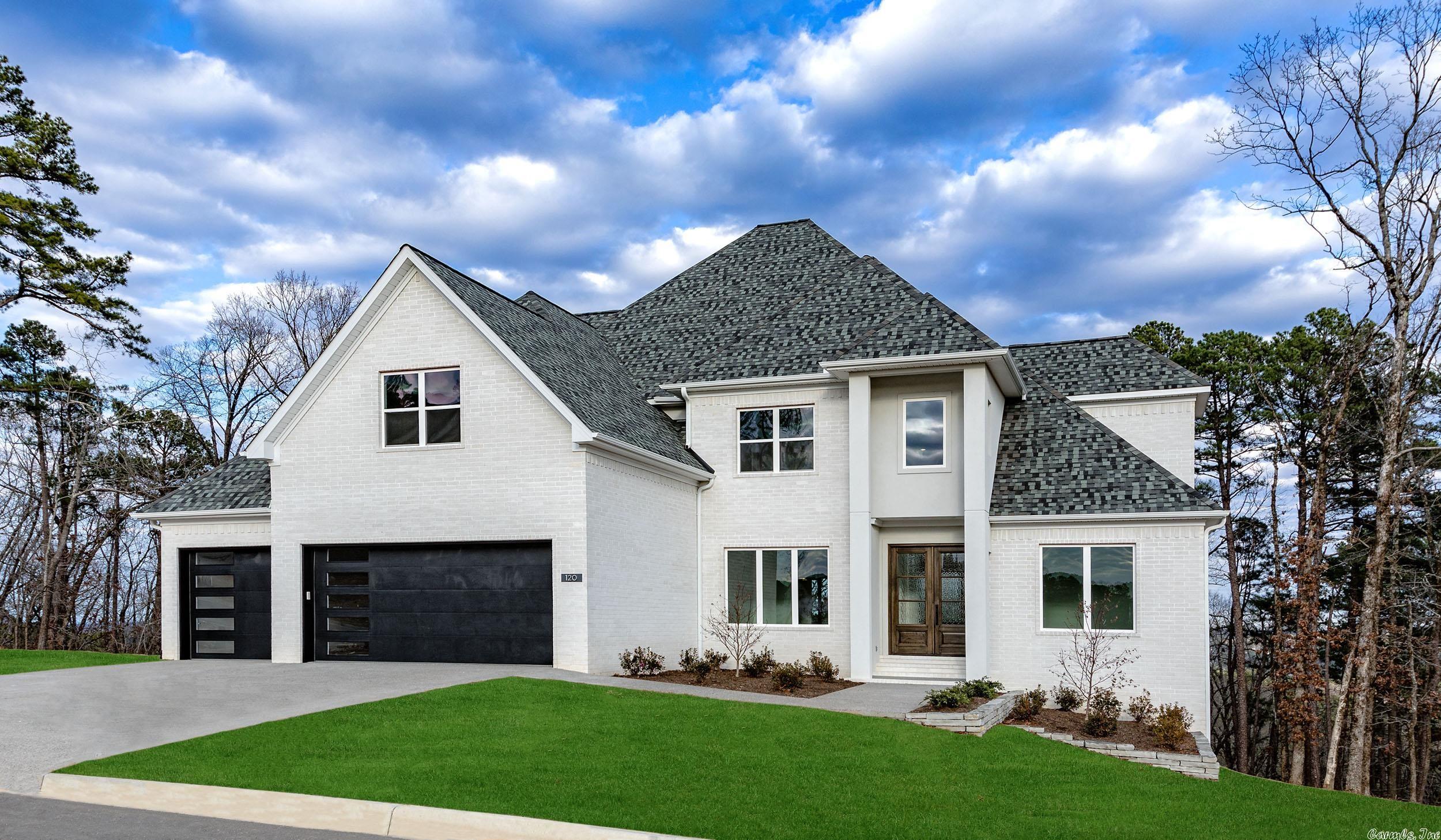 CHENAL VALLEY "FALSTONE COURT" - Residential