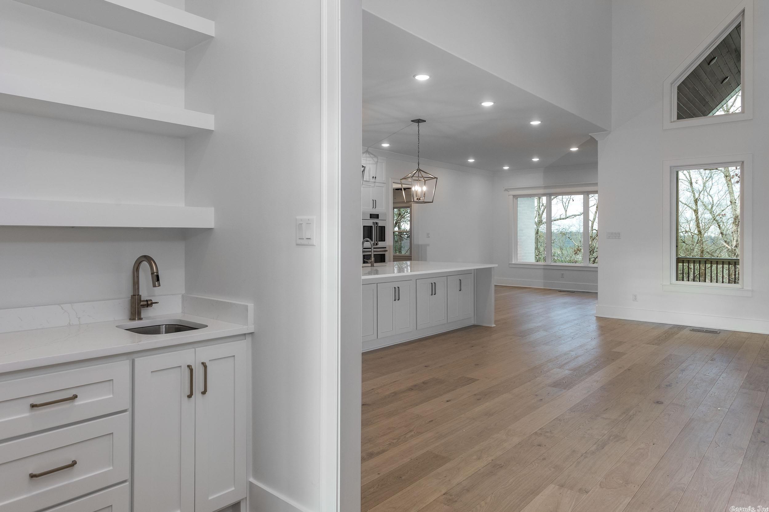 CHENAL VALLEY "FALSTONE COURT" - Residential