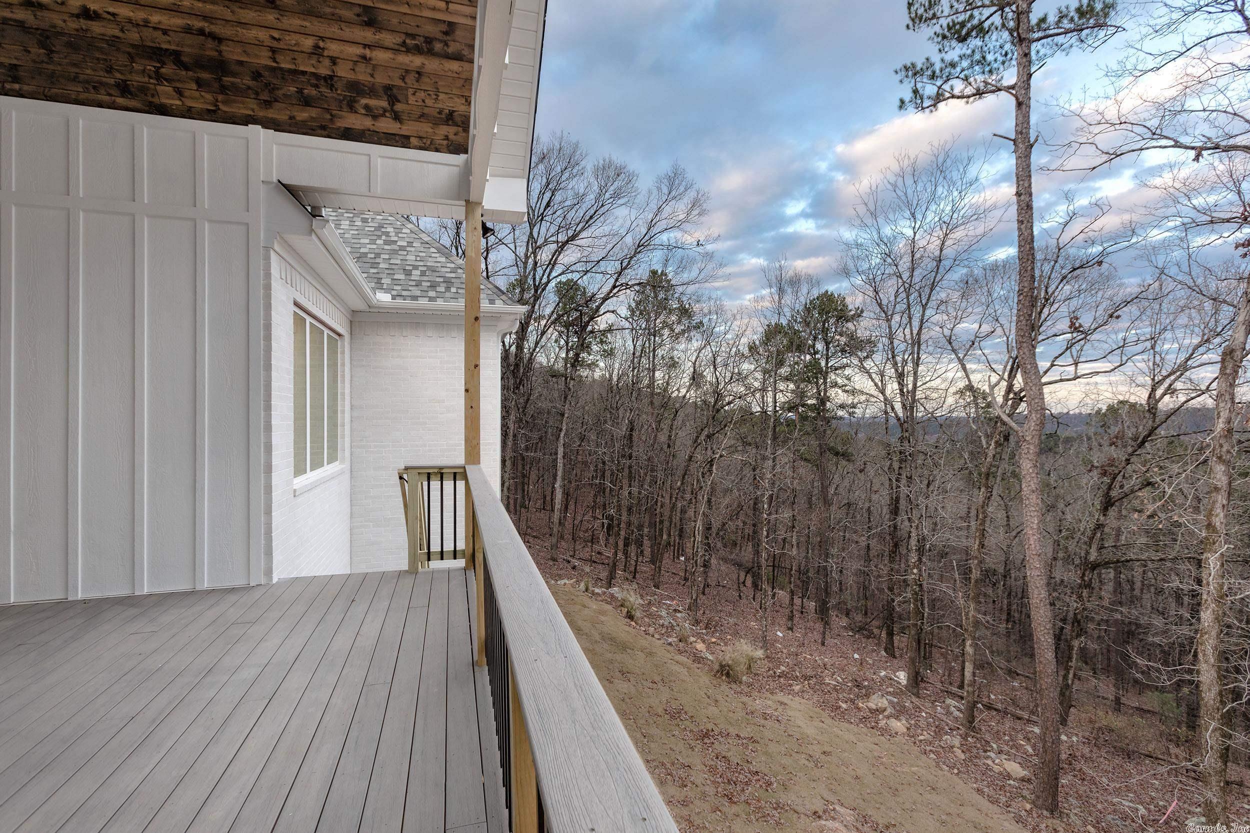 CHENAL VALLEY "FALSTONE COURT" - Residential