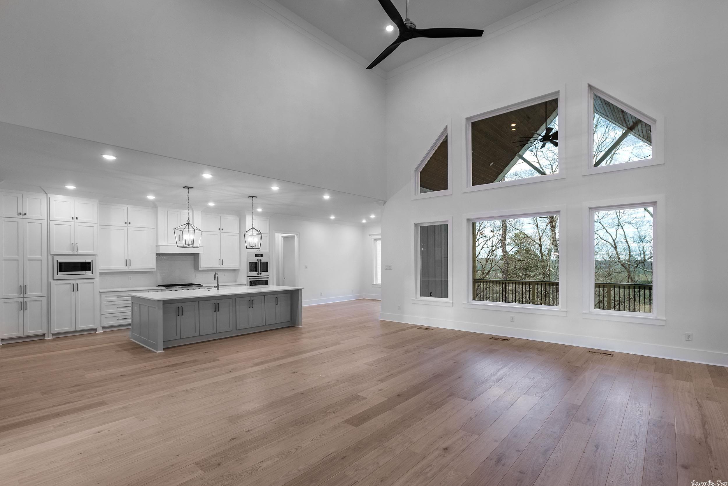 CHENAL VALLEY "FALSTONE COURT" - Residential