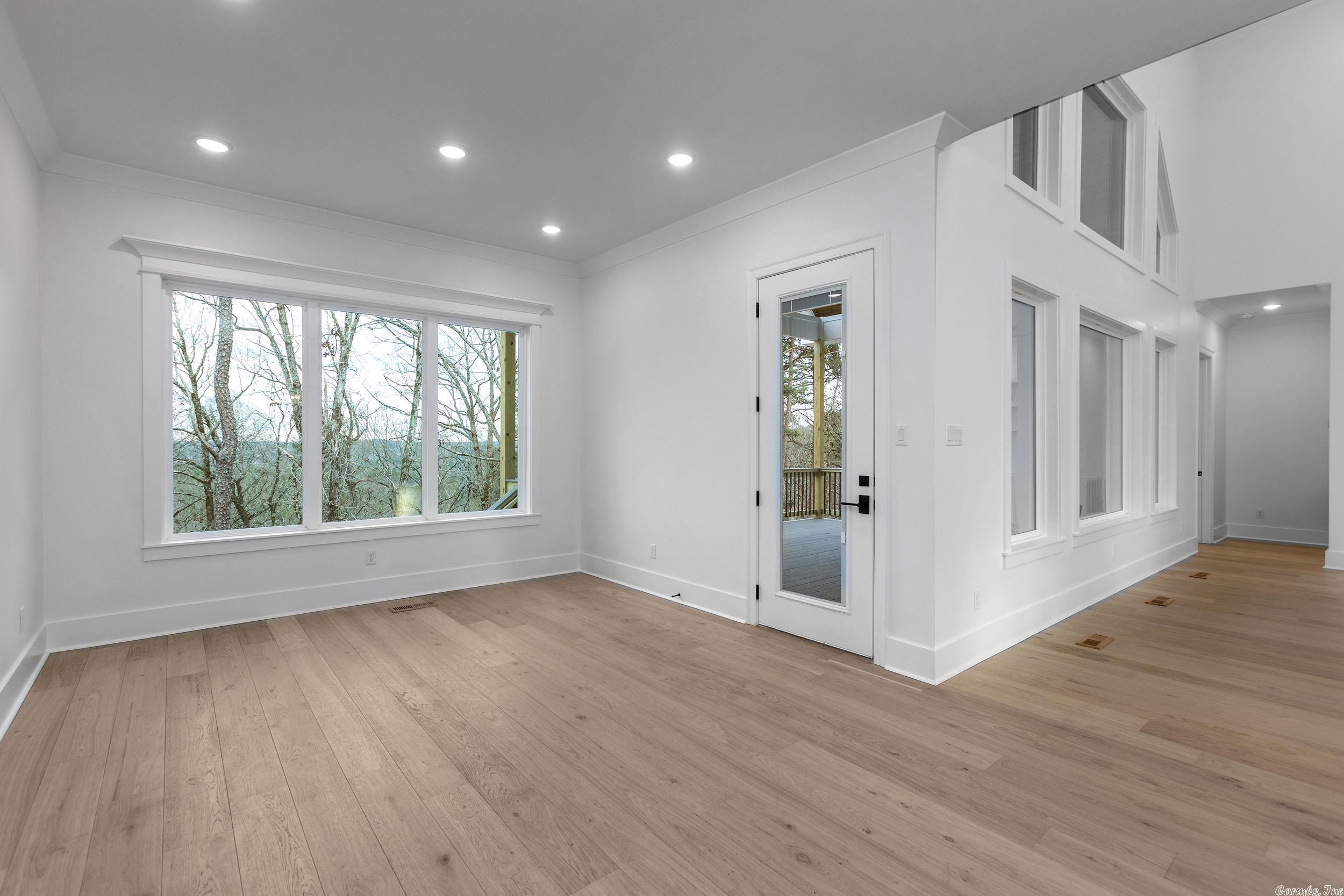 CHENAL VALLEY "FALSTONE COURT" - Residential