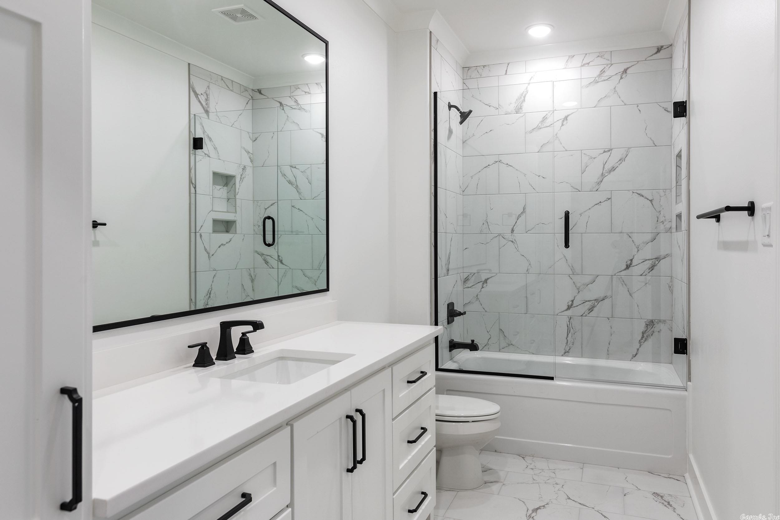 CHENAL VALLEY "FALSTONE COURT" - Residential