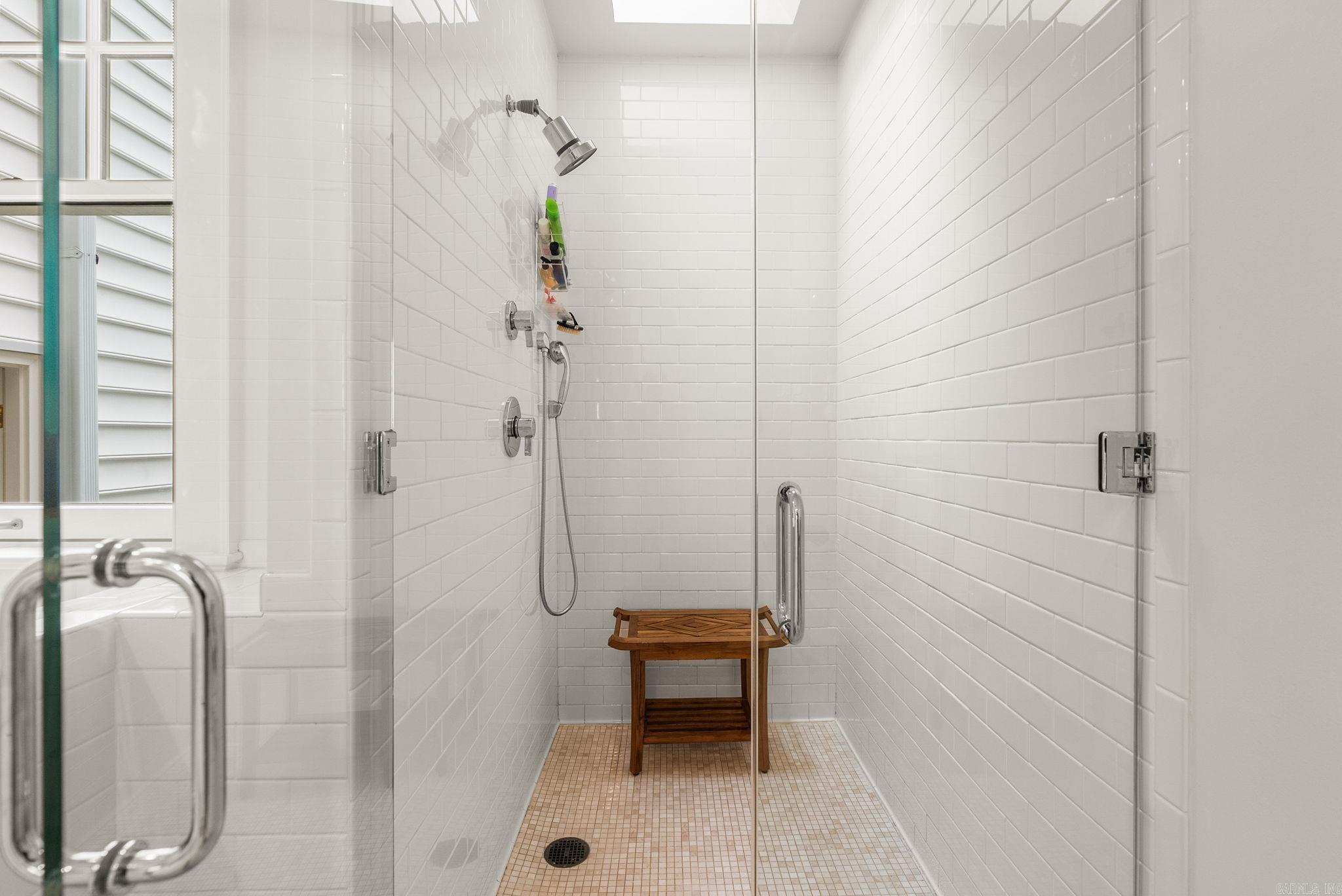 NEWTONS - Residential