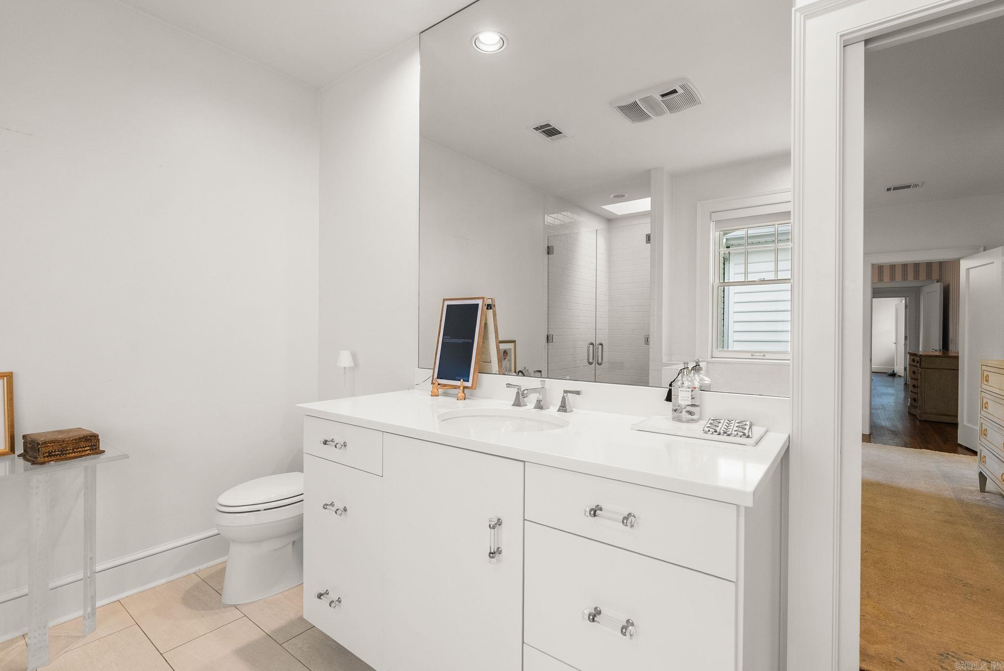 NEWTONS - Residential
