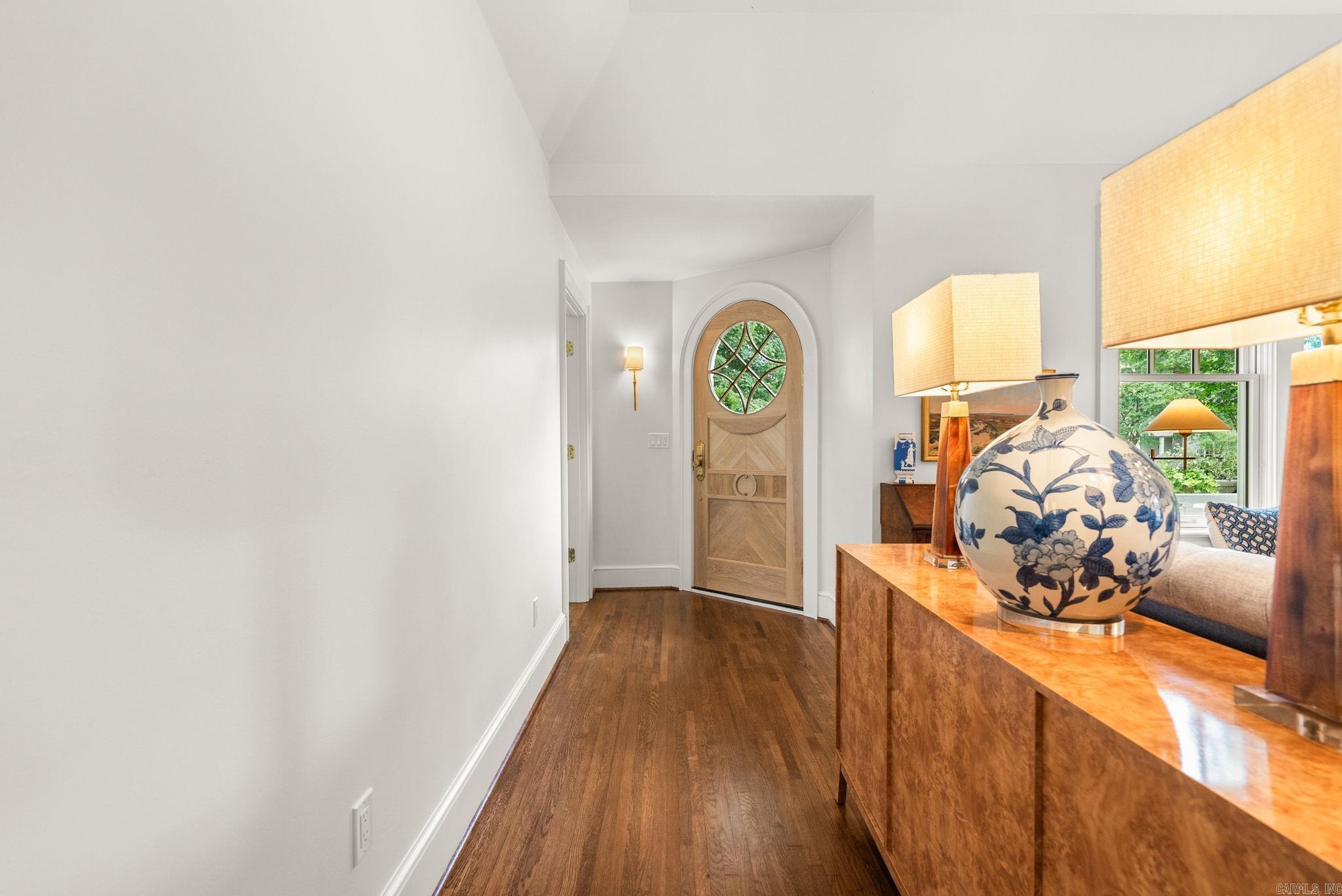 NEWTONS - Residential