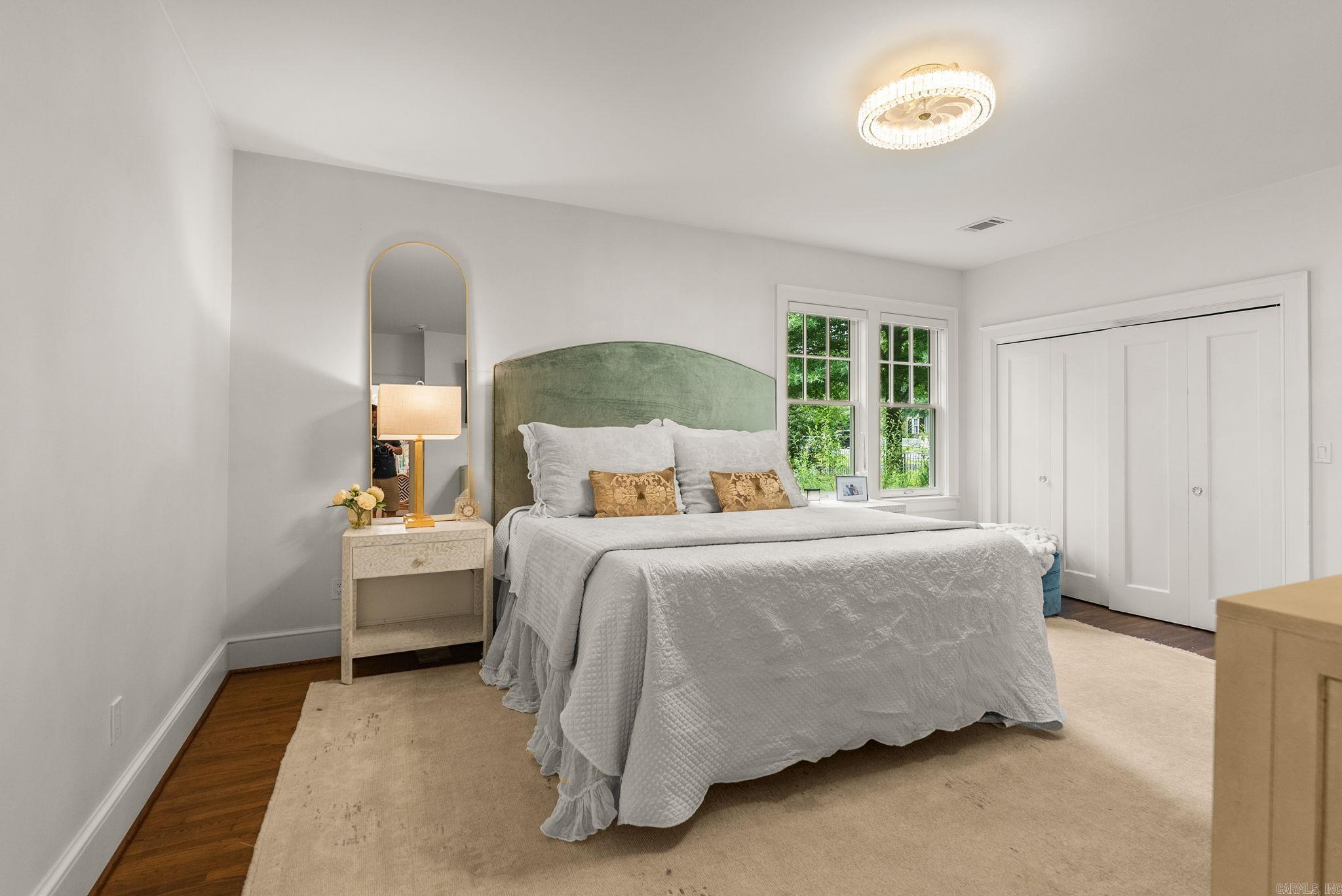 NEWTONS - Residential