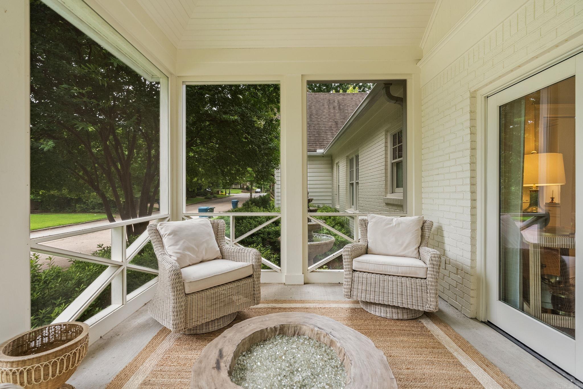 NEWTONS - Residential