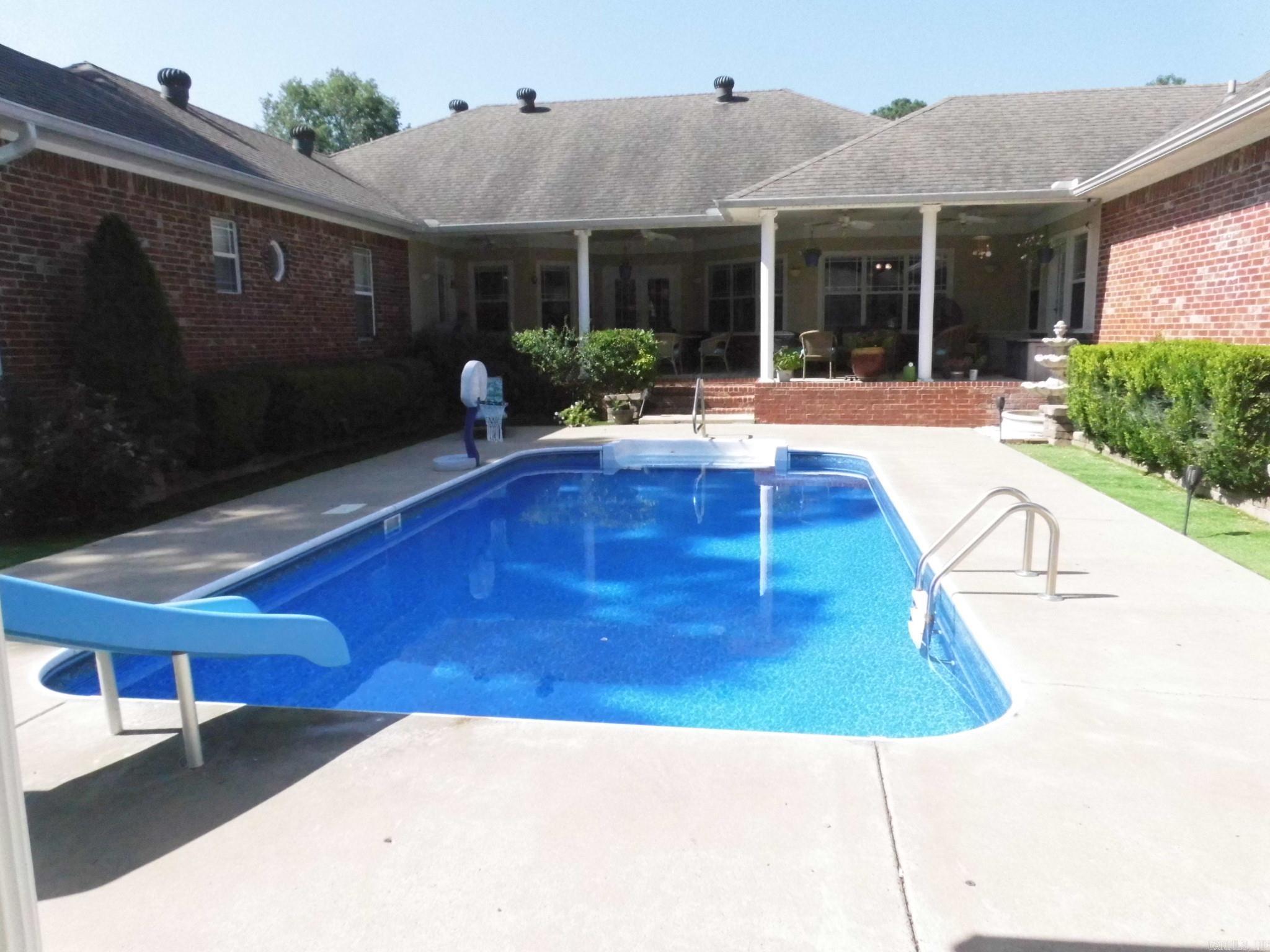 Maple Creek-Orchard Lake - Residential