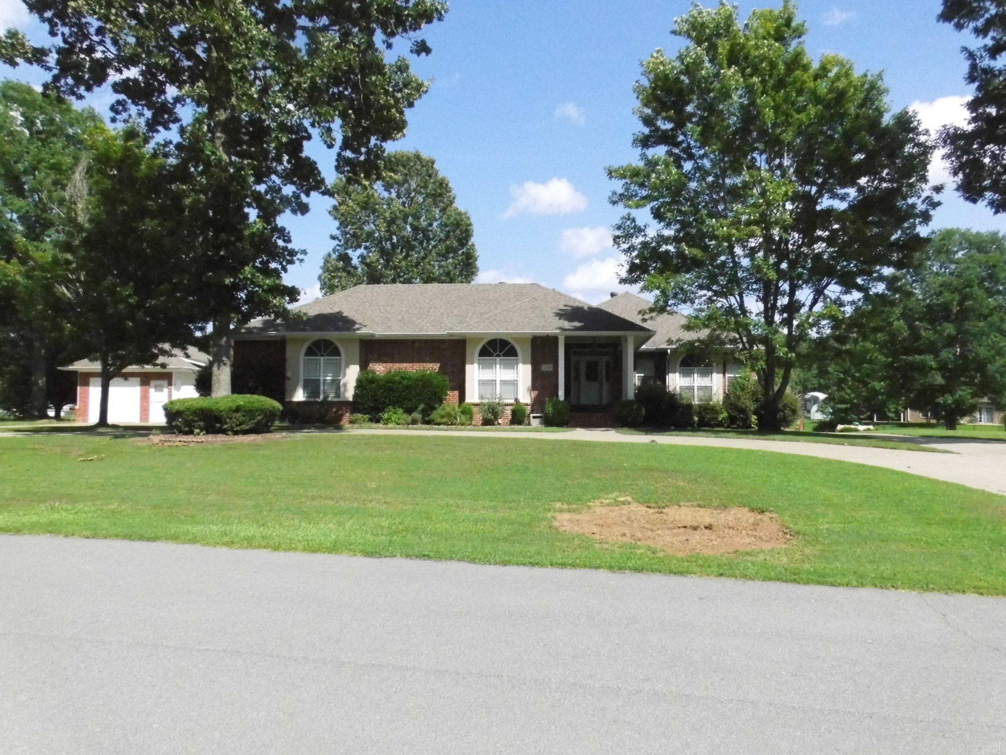 Maple Creek-Orchard Lake - Residential