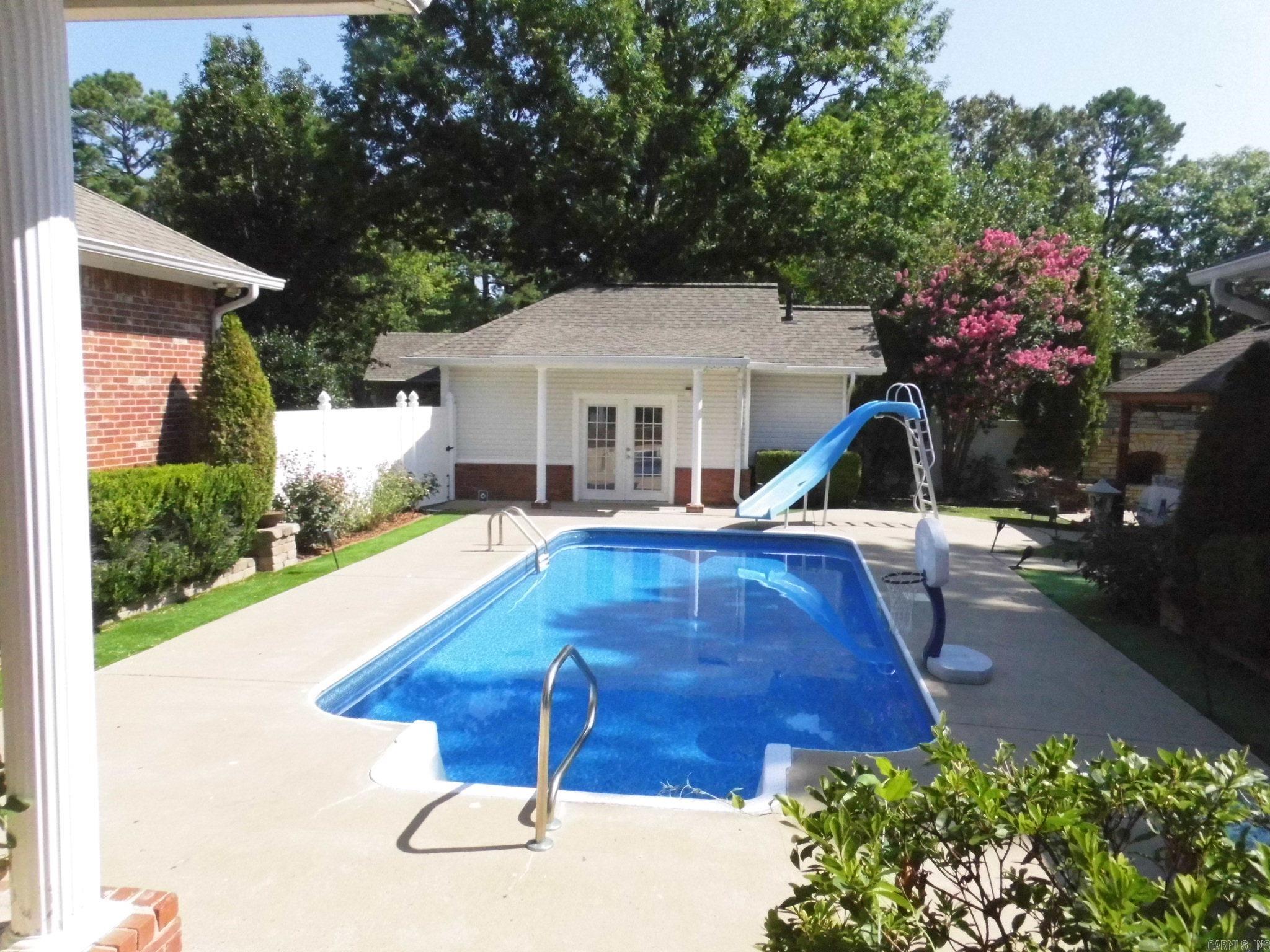 Maple Creek-Orchard Lake - Residential