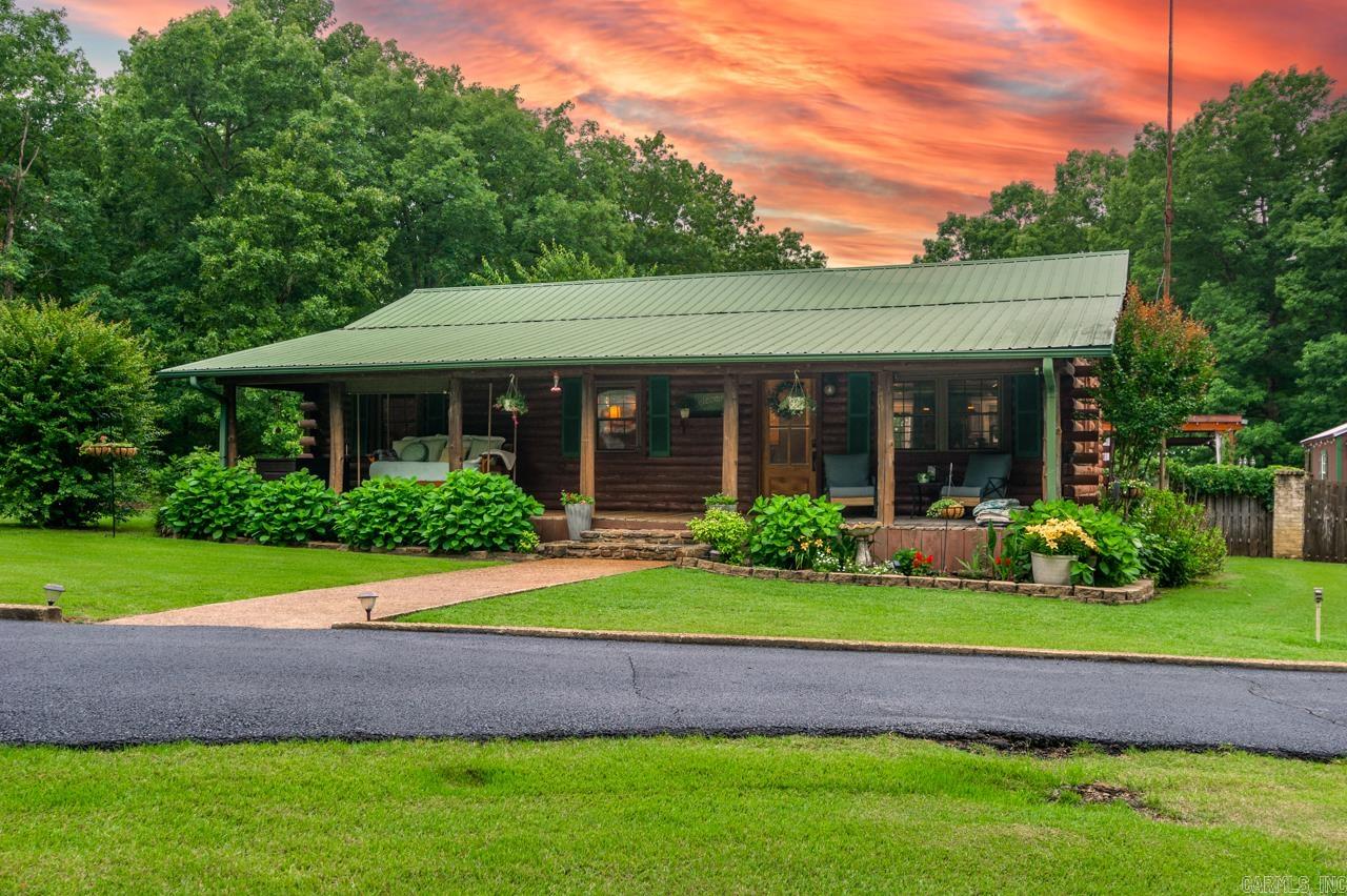 ROMANCE ACRES - Residential