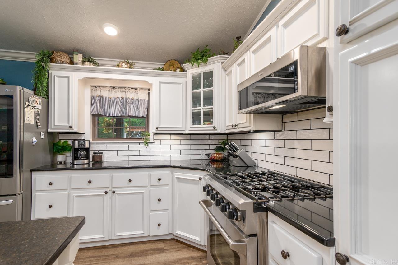 ROMANCE ACRES - Residential
