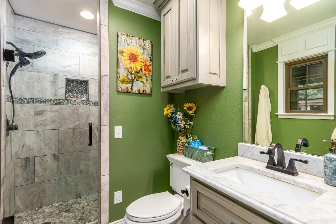 ROMANCE ACRES - Residential