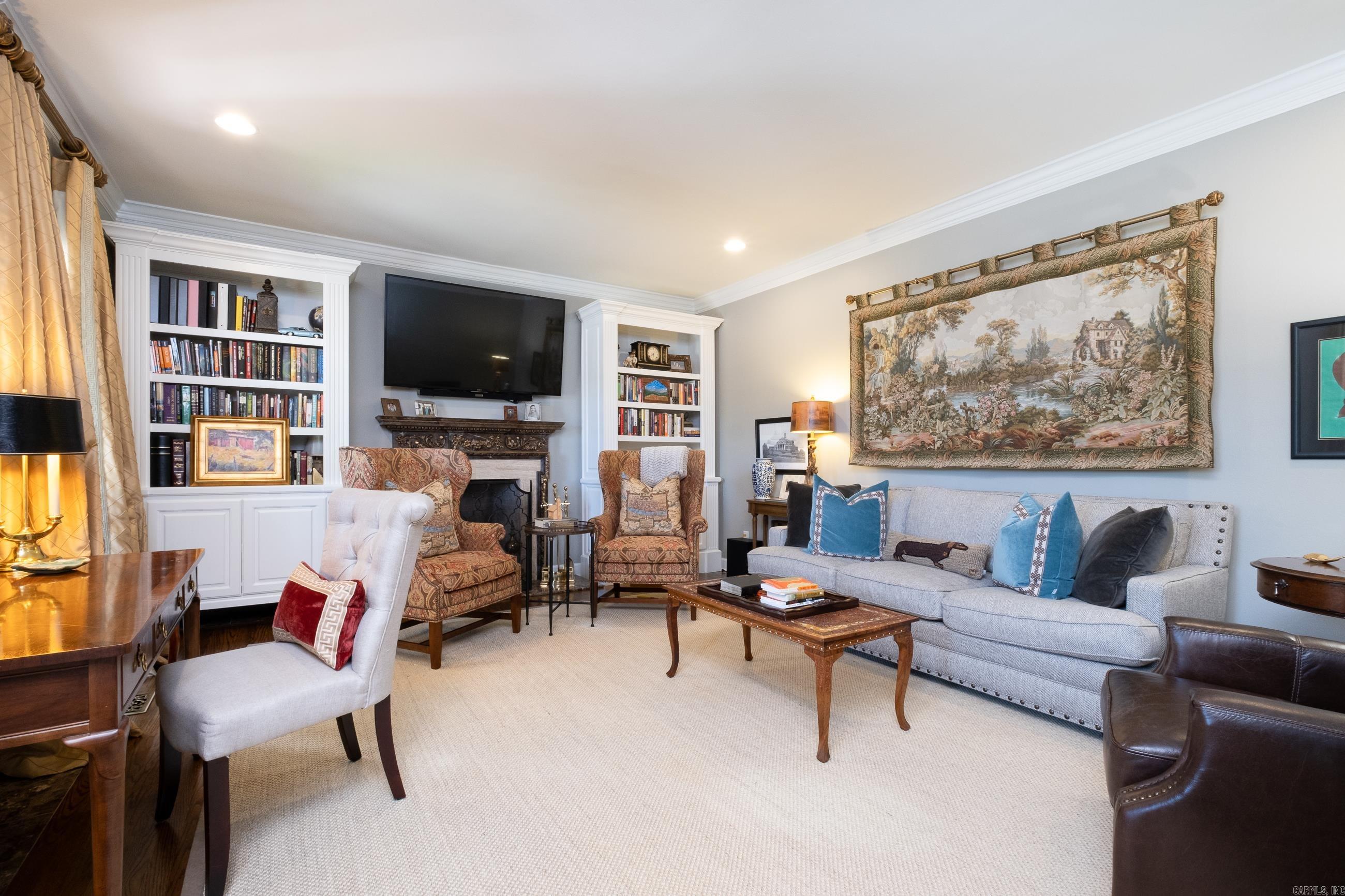 EAST PALISADES - Residential