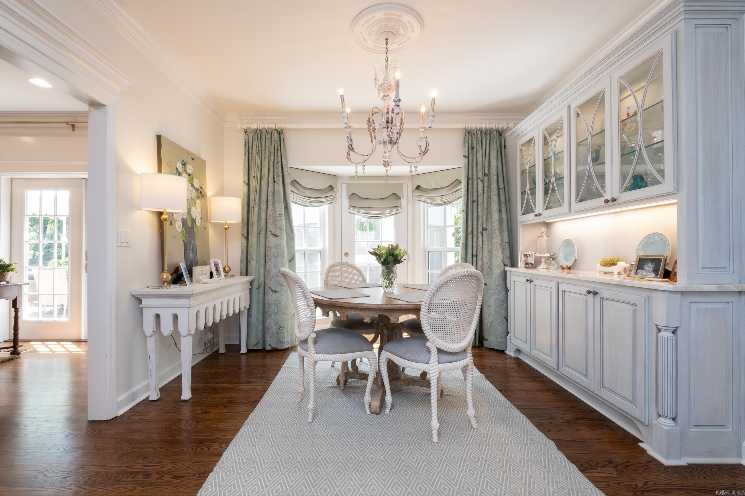 EAST PALISADES - Residential