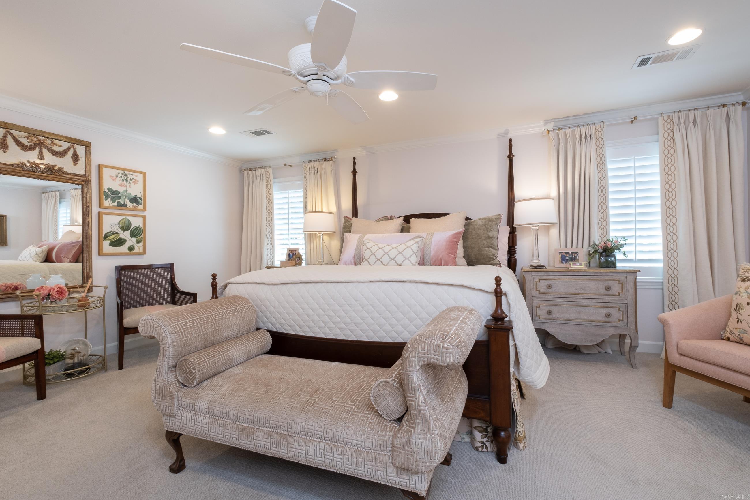 EAST PALISADES - Residential