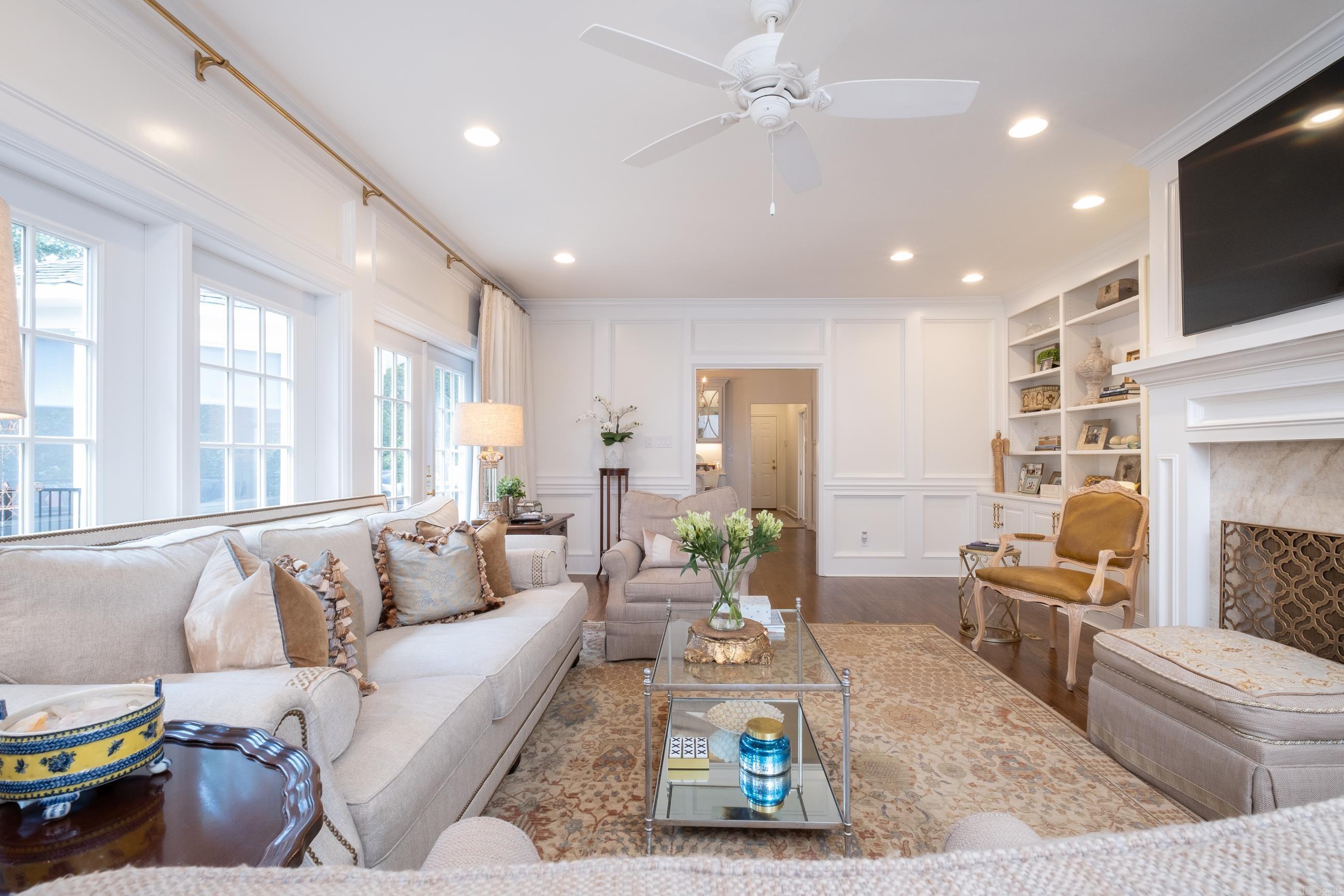 EAST PALISADES - Residential