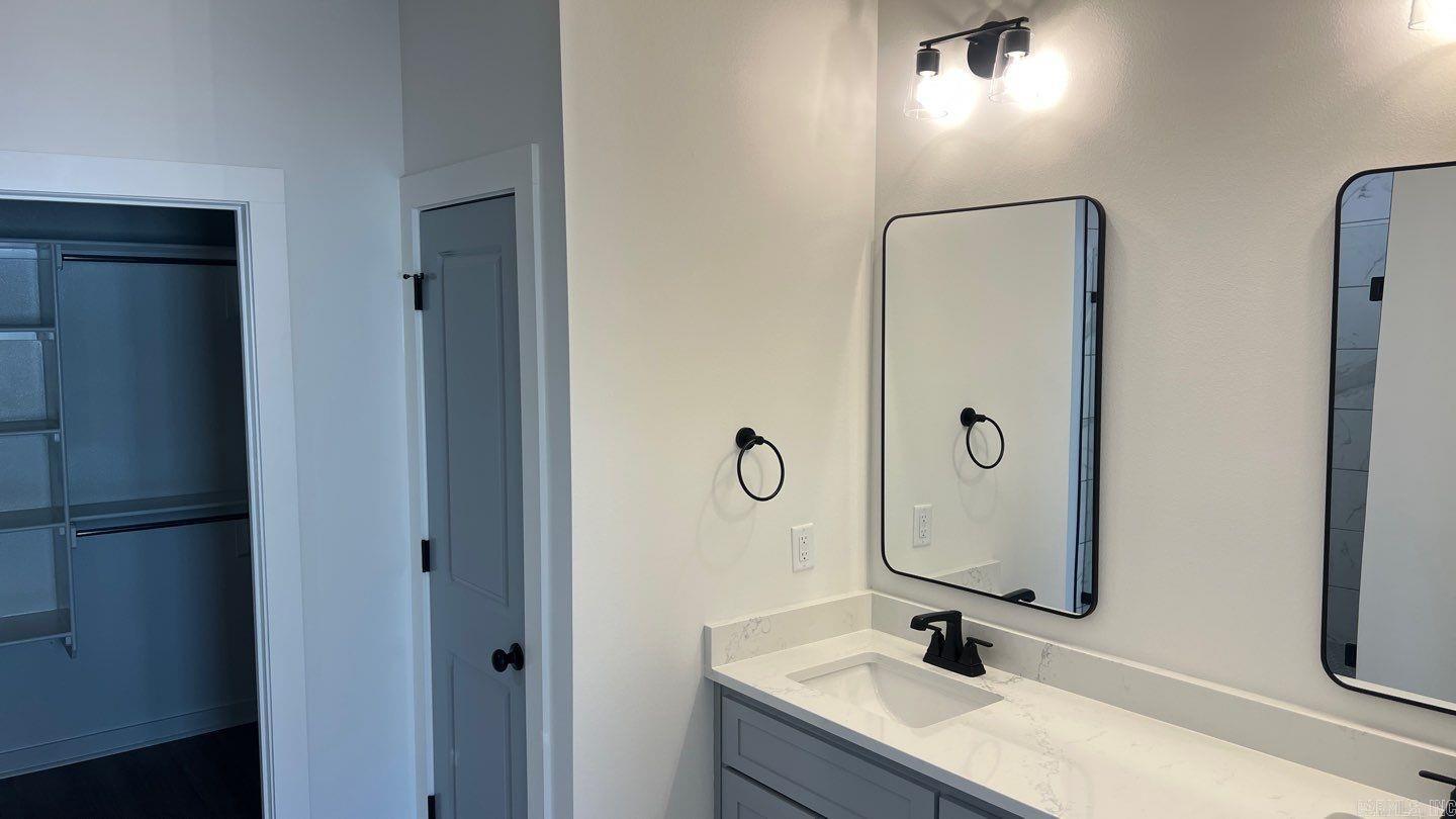 NORTHSHORE RIDGE - Residential