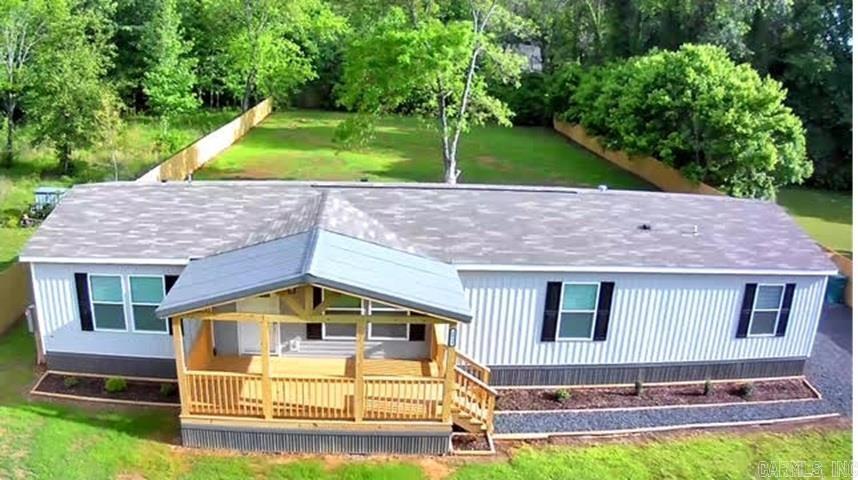 LAKE FARM - Residential