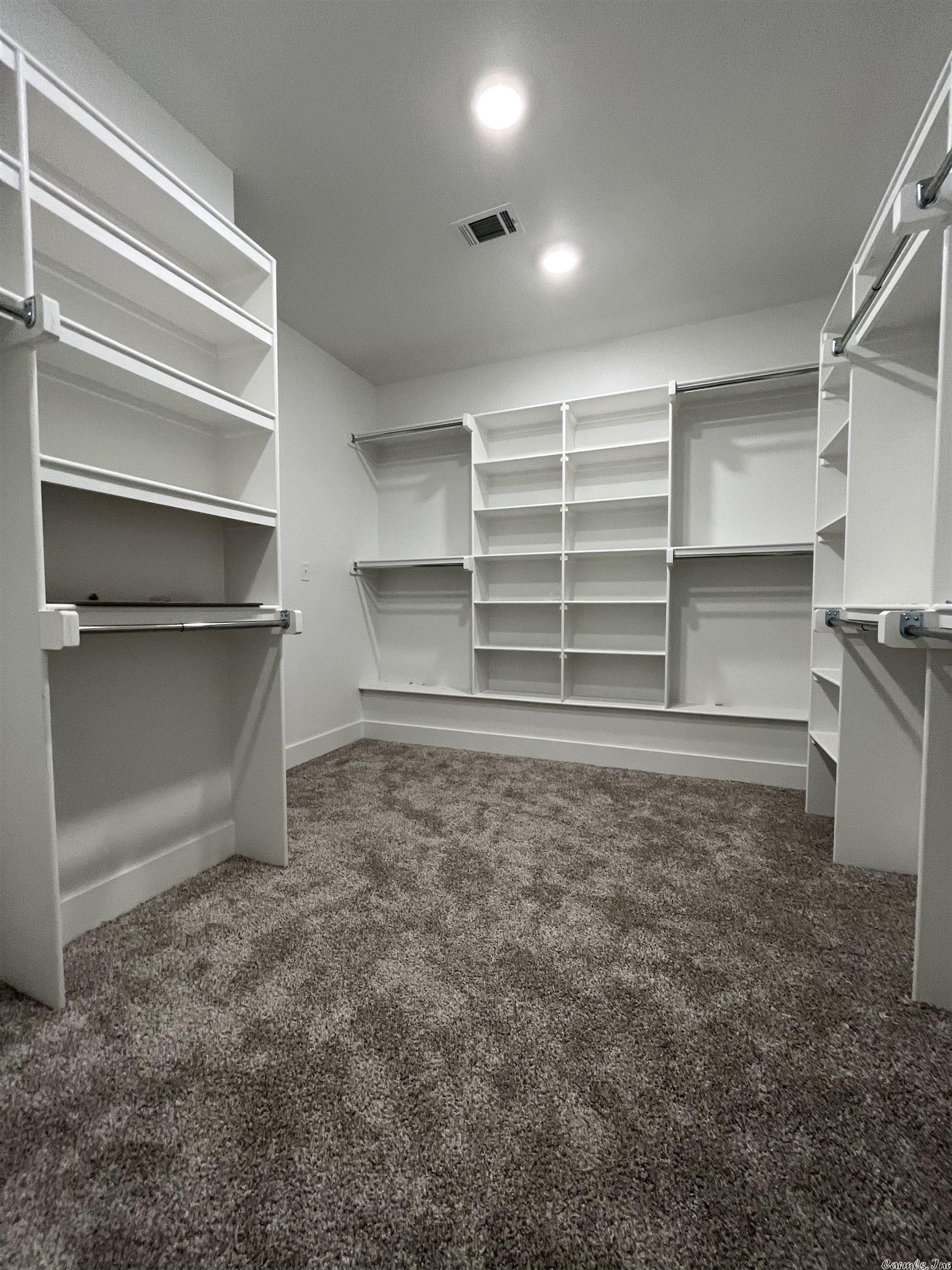 THE WOODS OF HURRICANE LAKE ESTA - Residential
