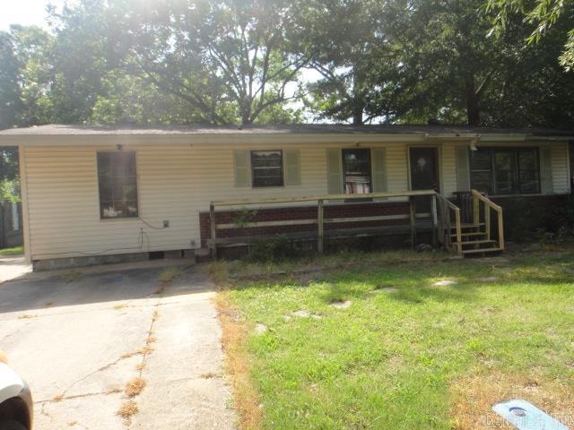 This home has had some updates. There is a bonus room that can be a fourth bedroom. Spacious Kitchen. Nice size Living Room. Large backyard is fully fenced. If you're looking at a starter home or investment rental, check this one out!