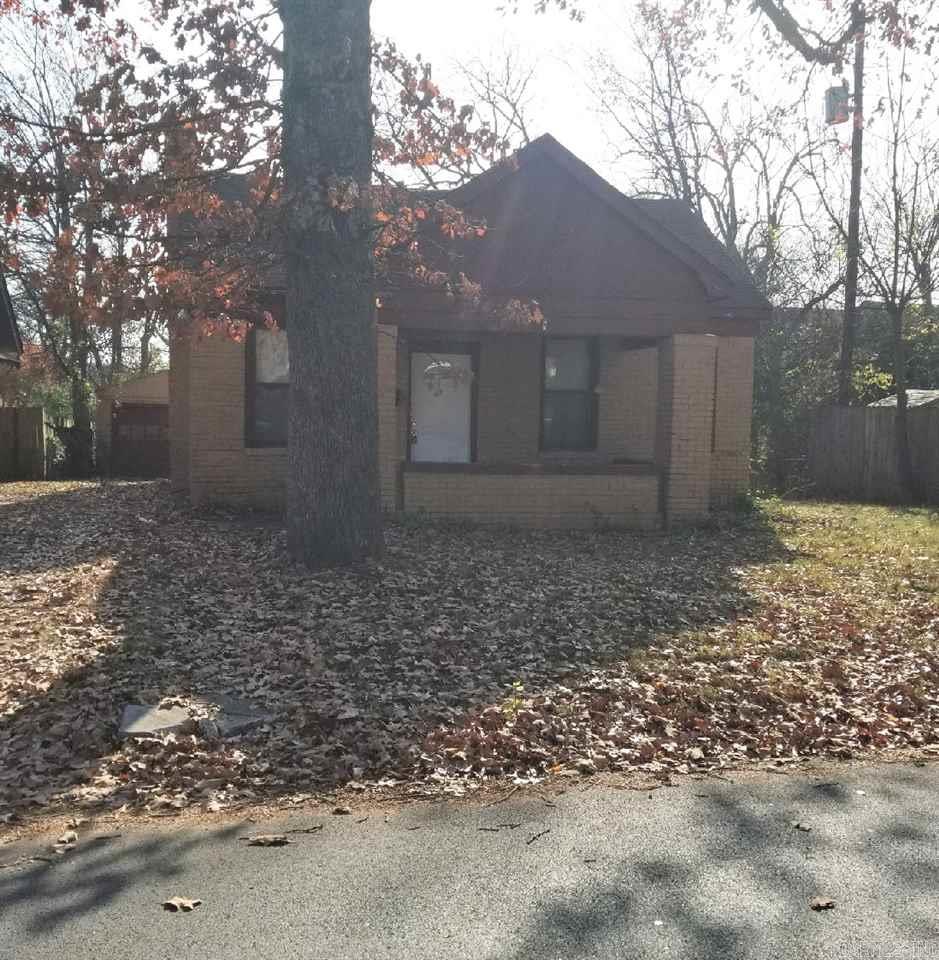 Cute 2Bd /1Ba home in great Capitol Location ! Move in ready