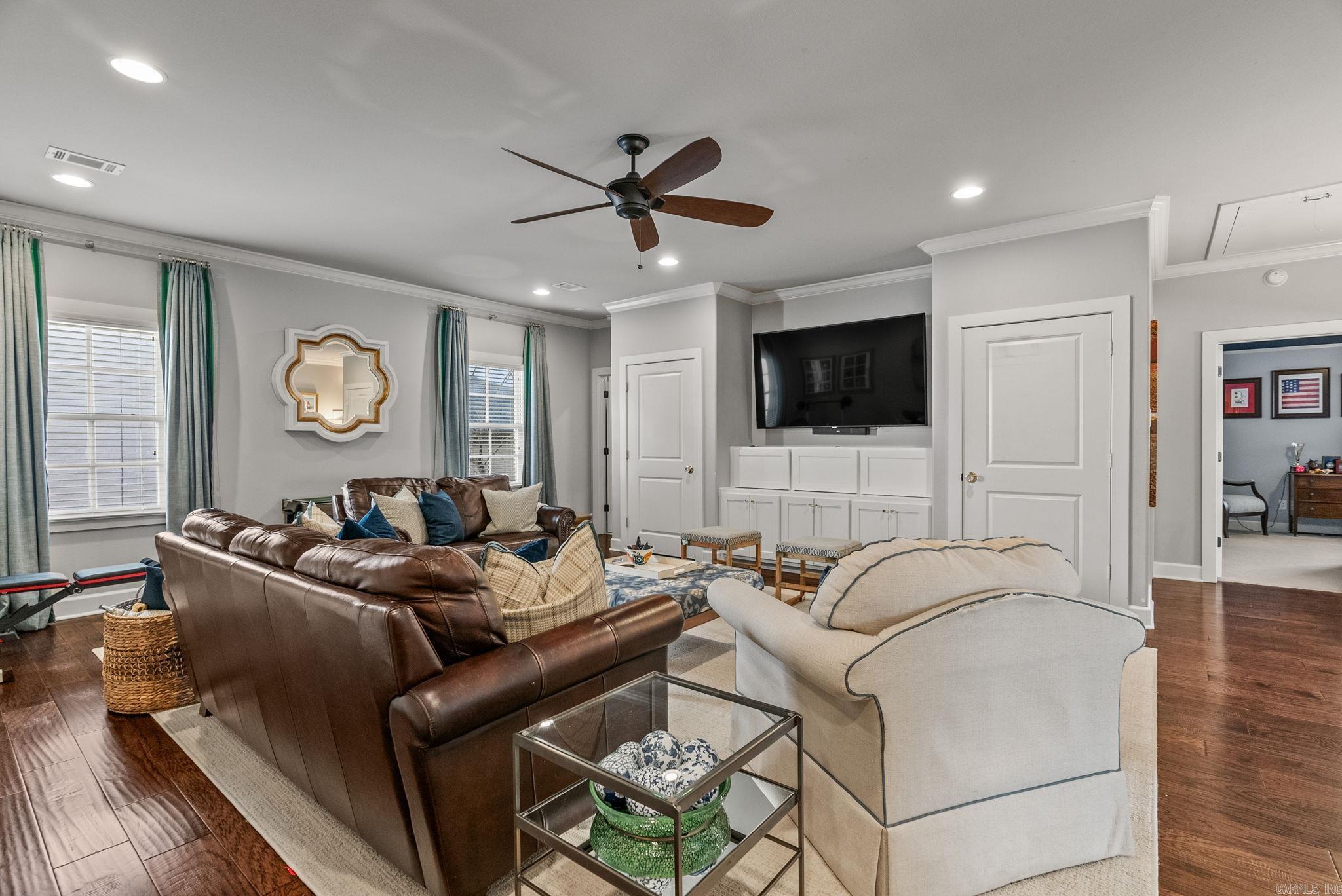 PARK VIEW - Residential
