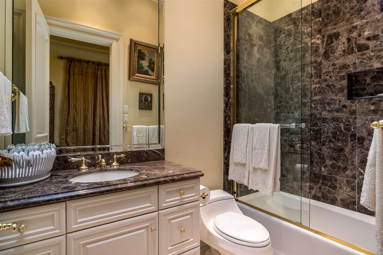 HICKORY CREEK - Residential