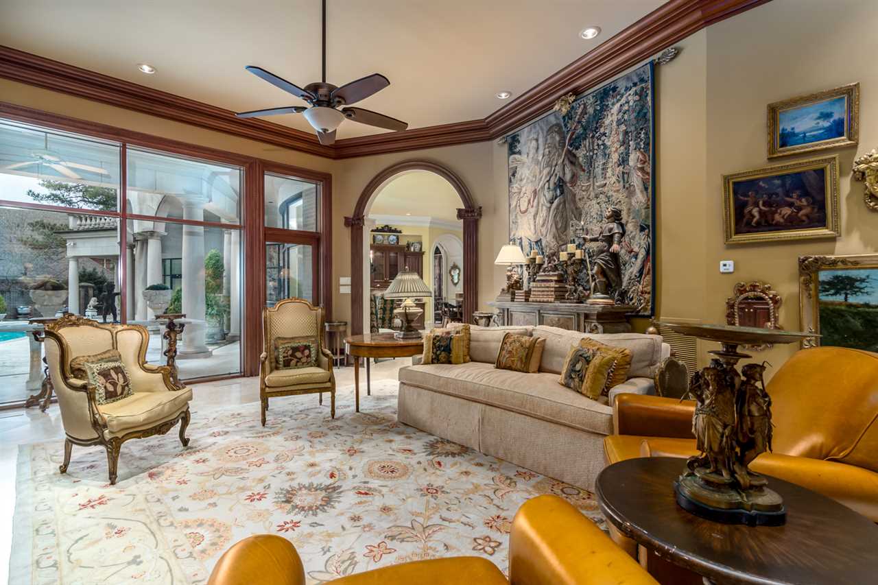 HICKORY CREEK - Residential