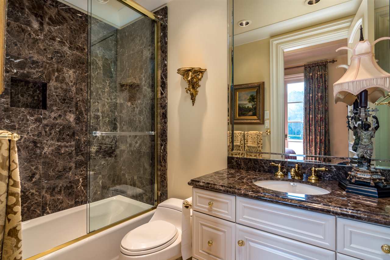 HICKORY CREEK - Residential