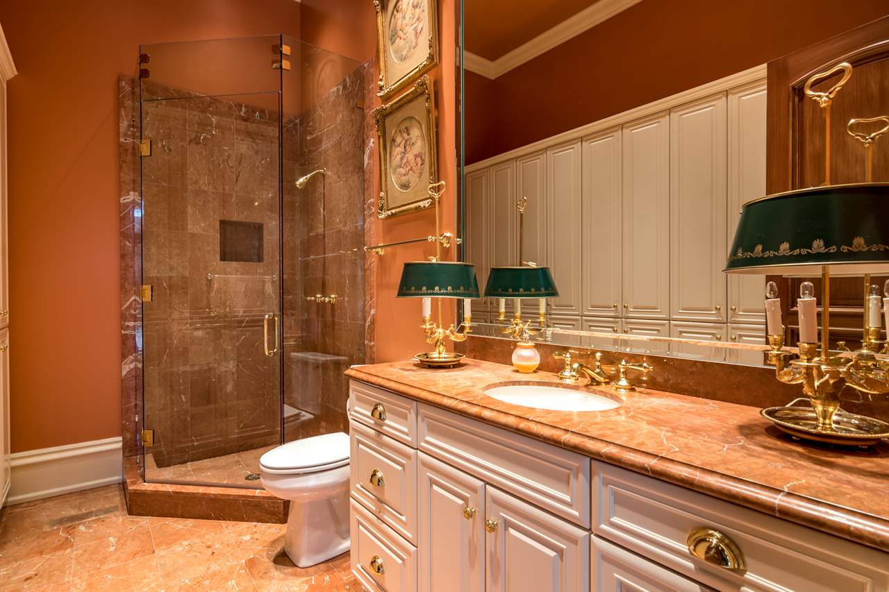 HICKORY CREEK - Residential