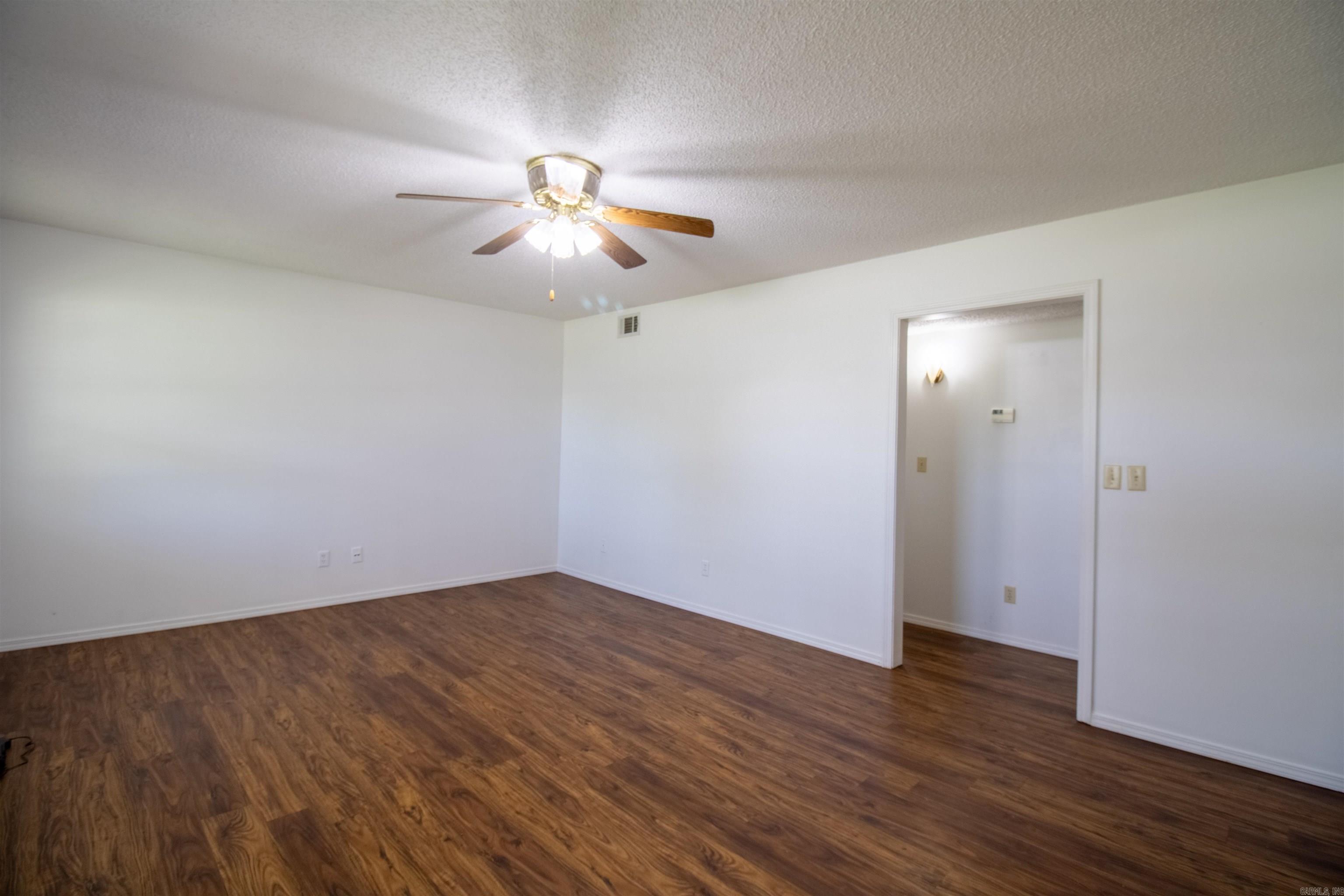 Outlots C 32-10-23 - Residential