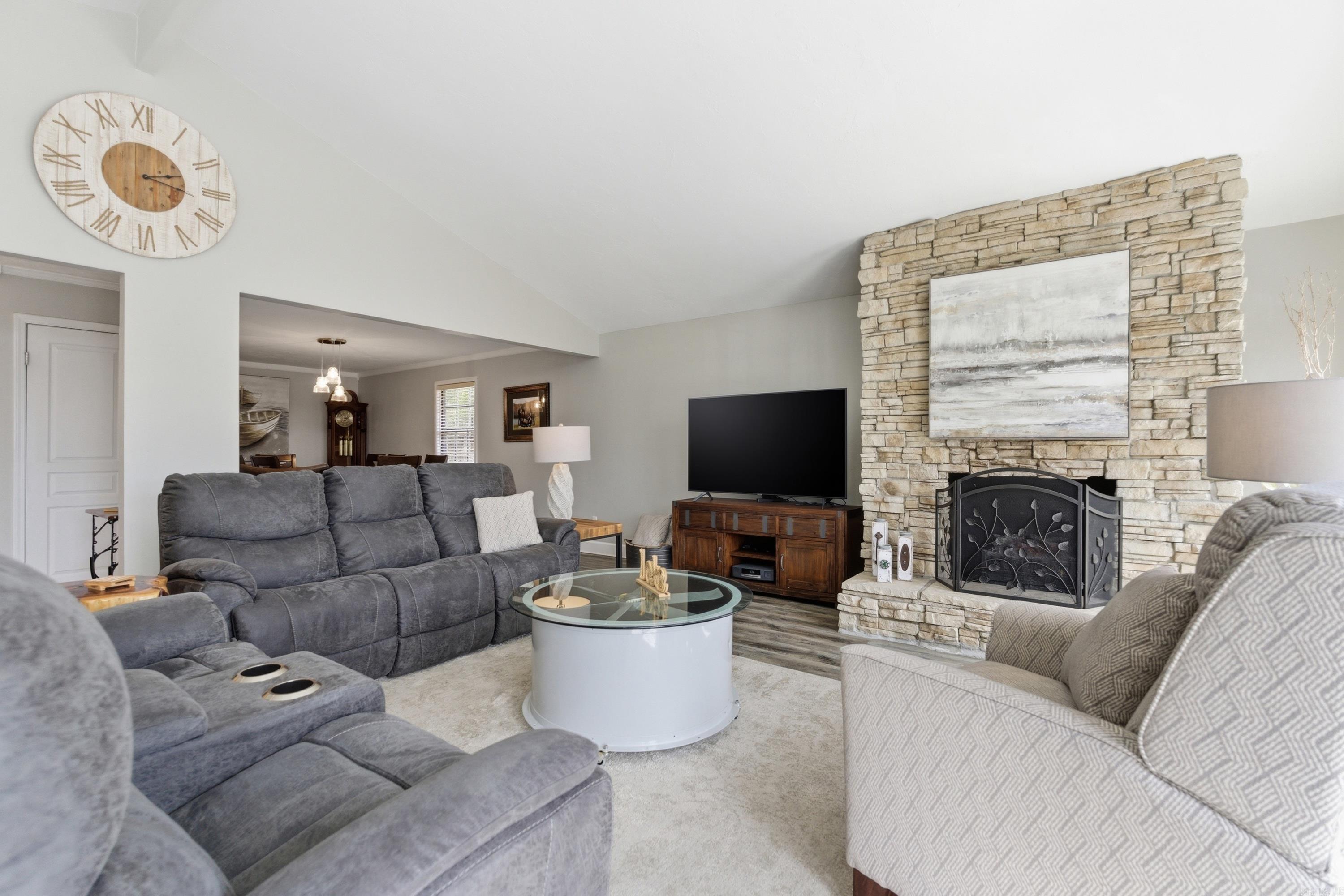 BELMONT ACRES - Residential
