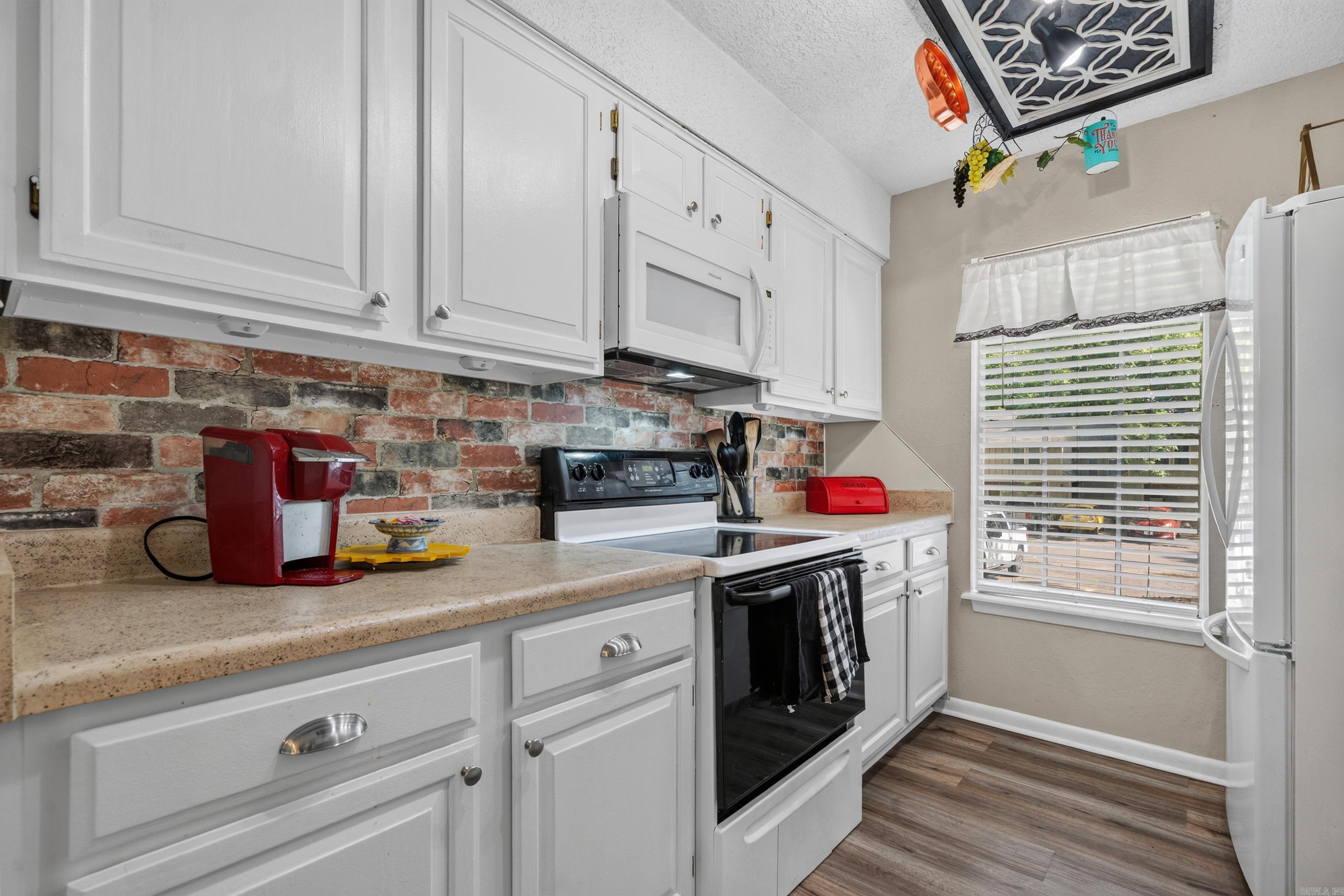 Desoto Courts Townhouse 1 - Residential