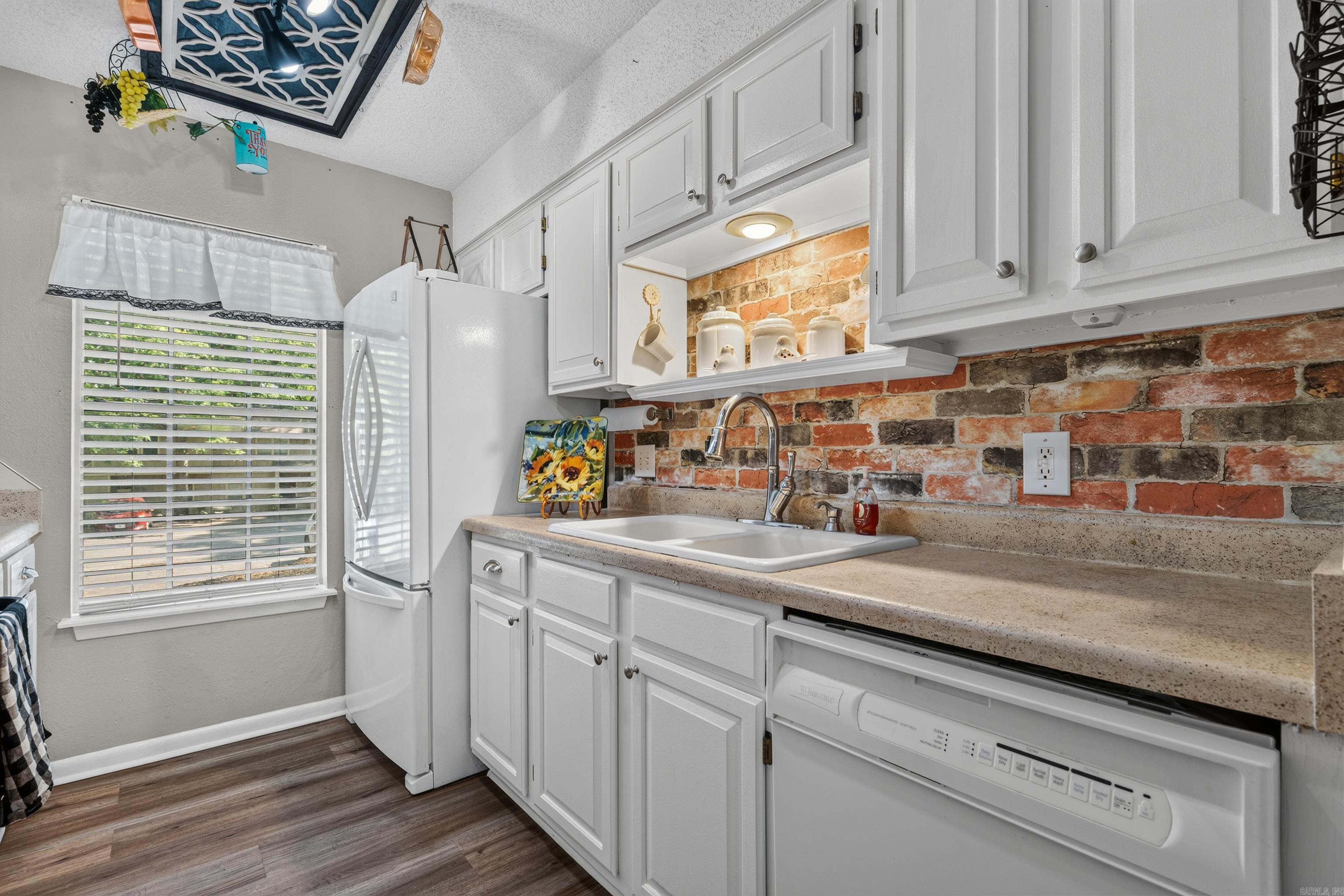 Desoto Courts Townhouse 1 - Residential