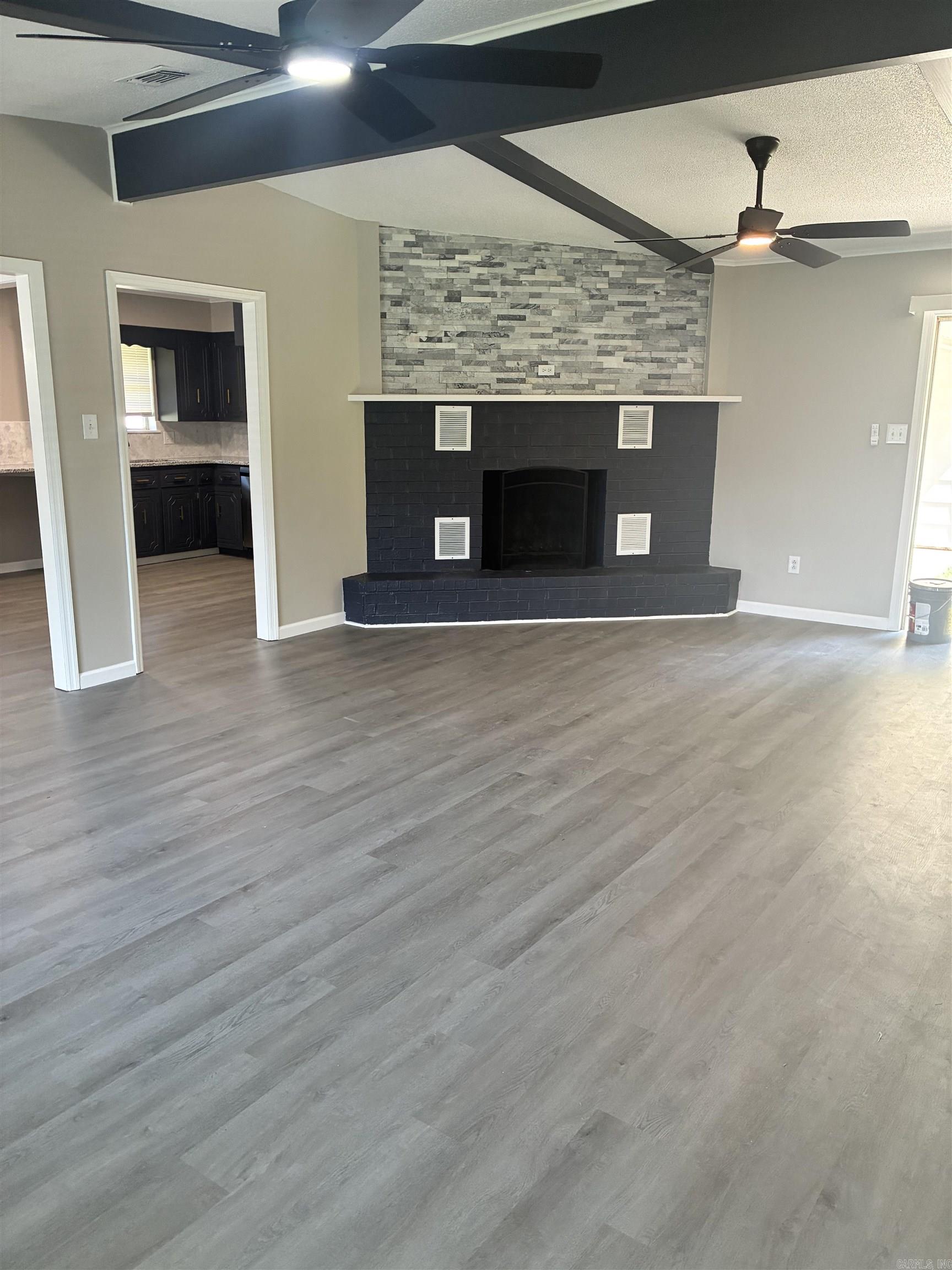 ARBOR OAKS - Residential