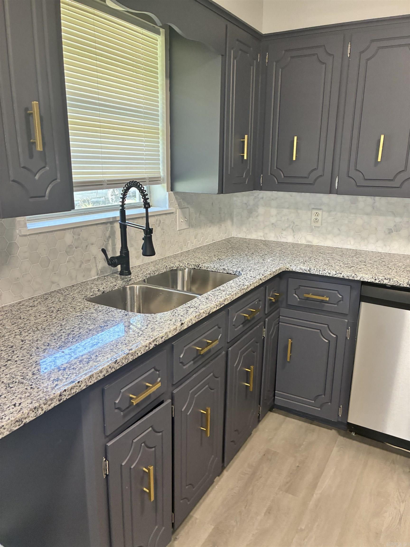 ARBOR OAKS - Residential