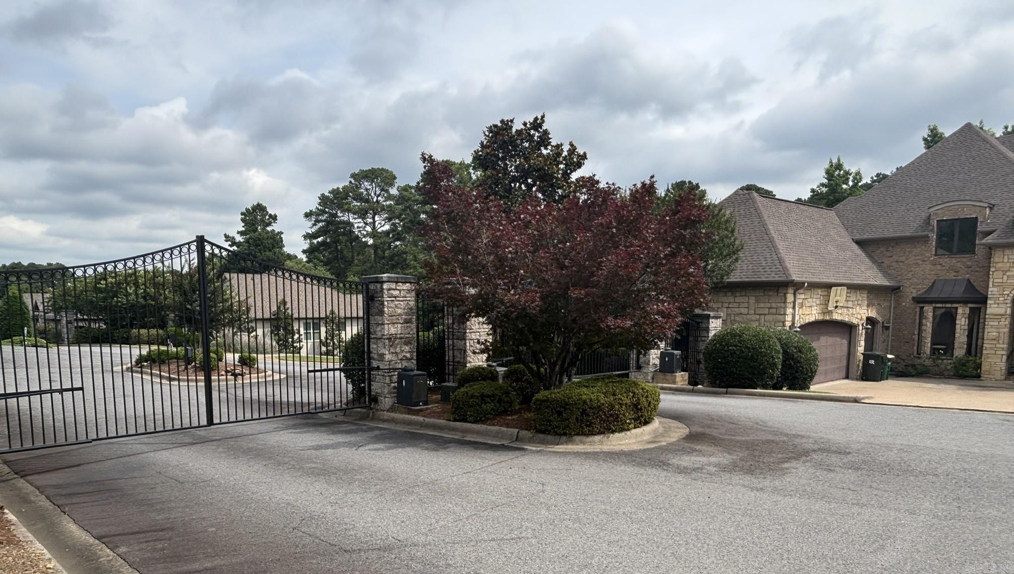 Hickory Grove - Land