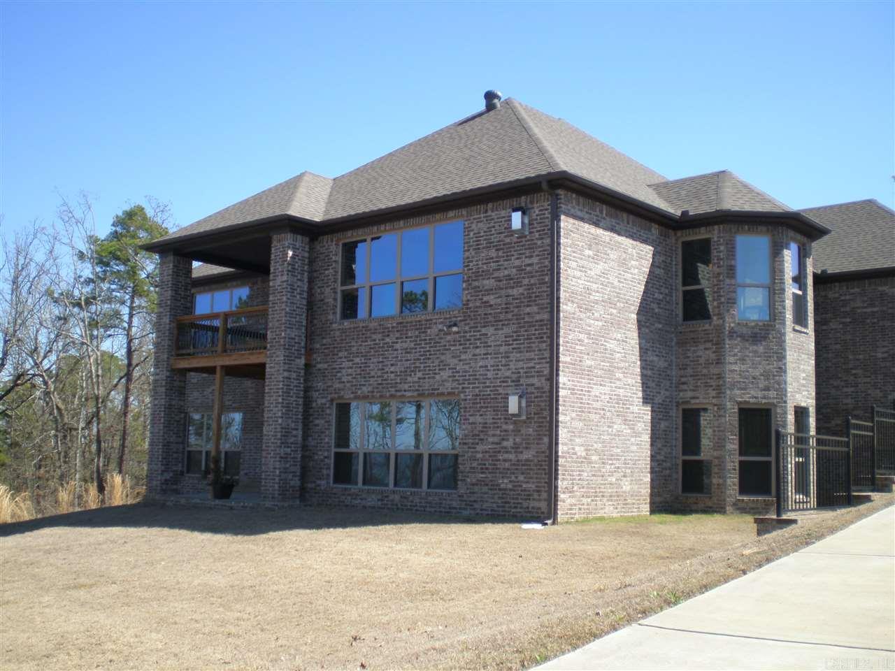 MAJESTIC POINTE - Residential
