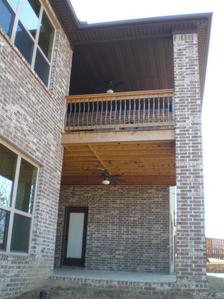MAJESTIC POINTE - Residential