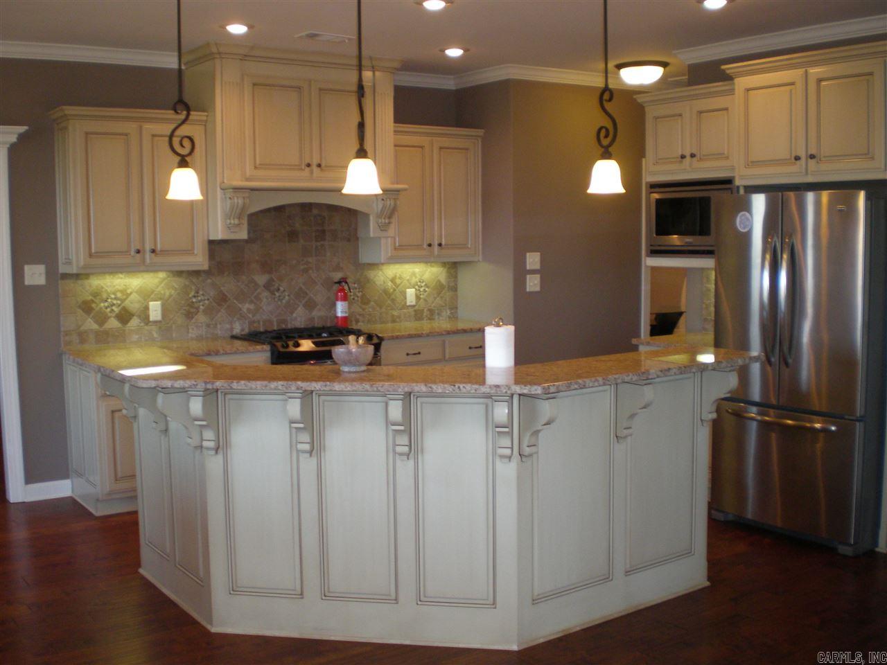 MAJESTIC POINTE - Residential