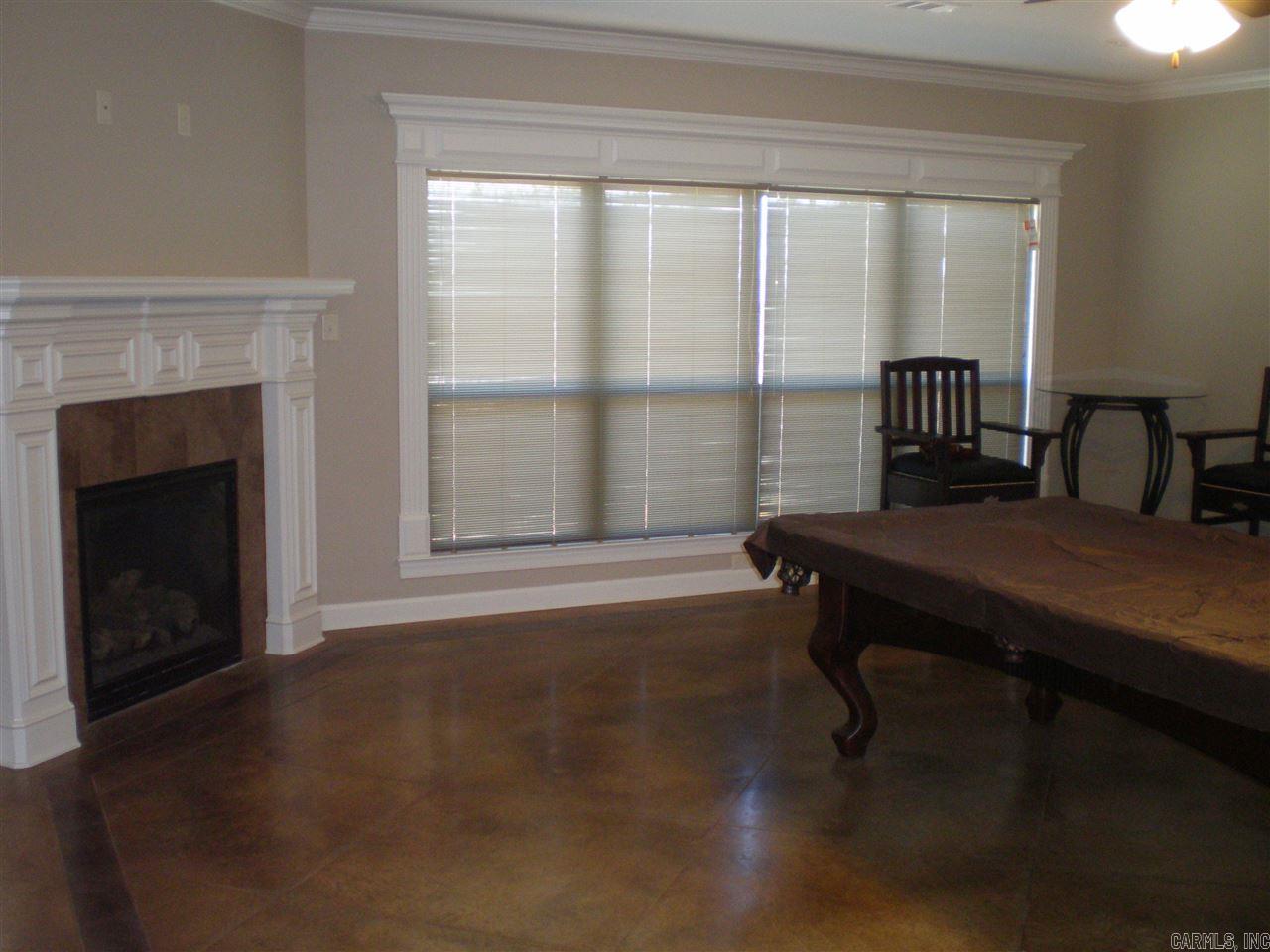 MAJESTIC POINTE - Residential